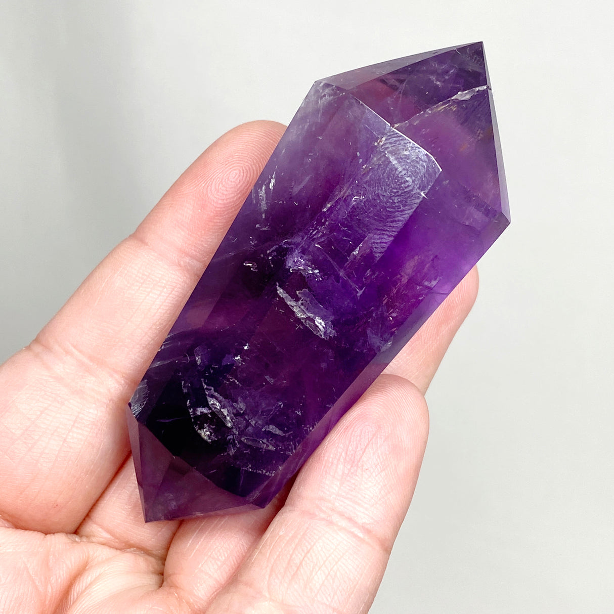 Amethyst Vogel AMV-01