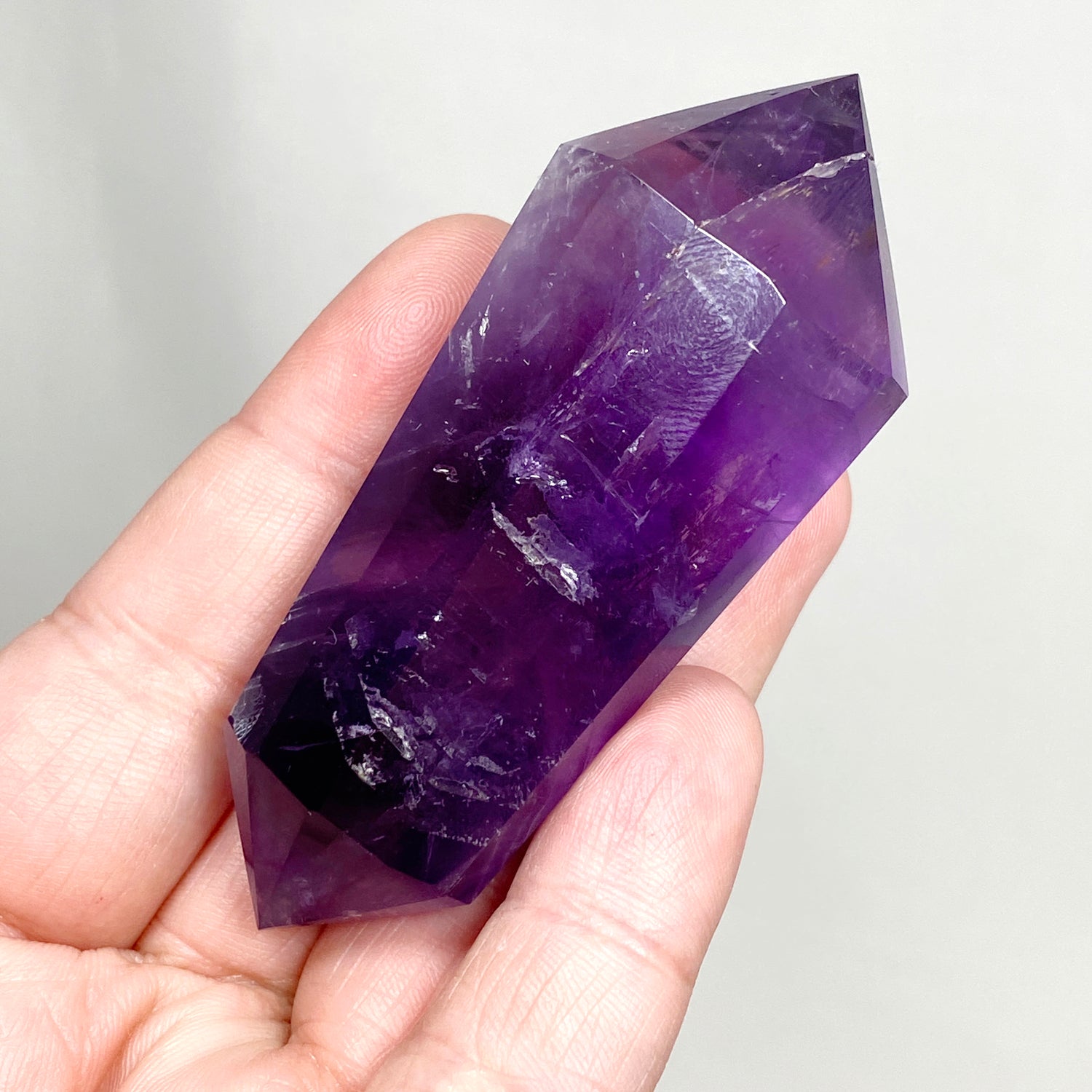 Amethyst Vogel AMV-01