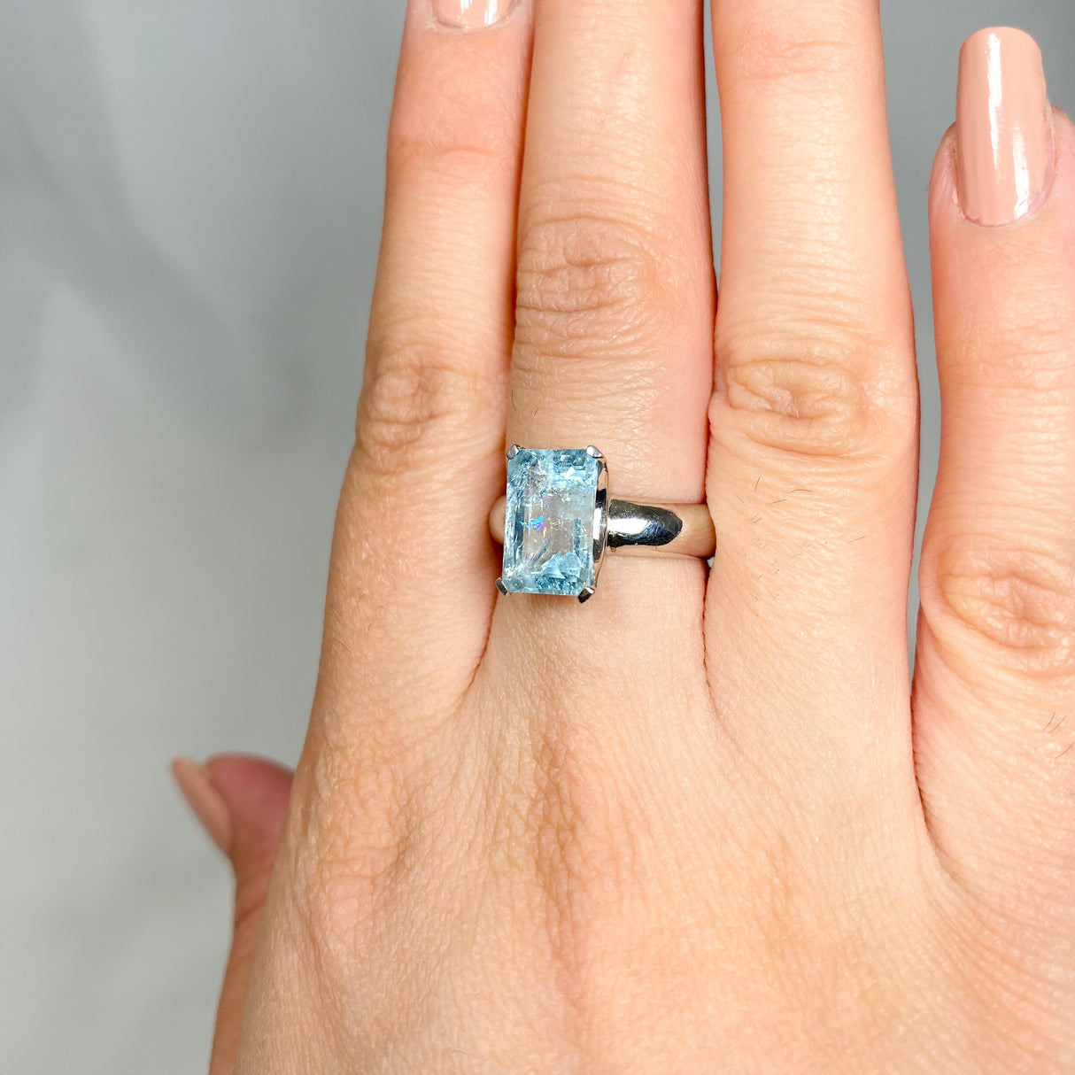 Aquamarine Rectangular Emerald Cut ring s.7 HRGJ-40