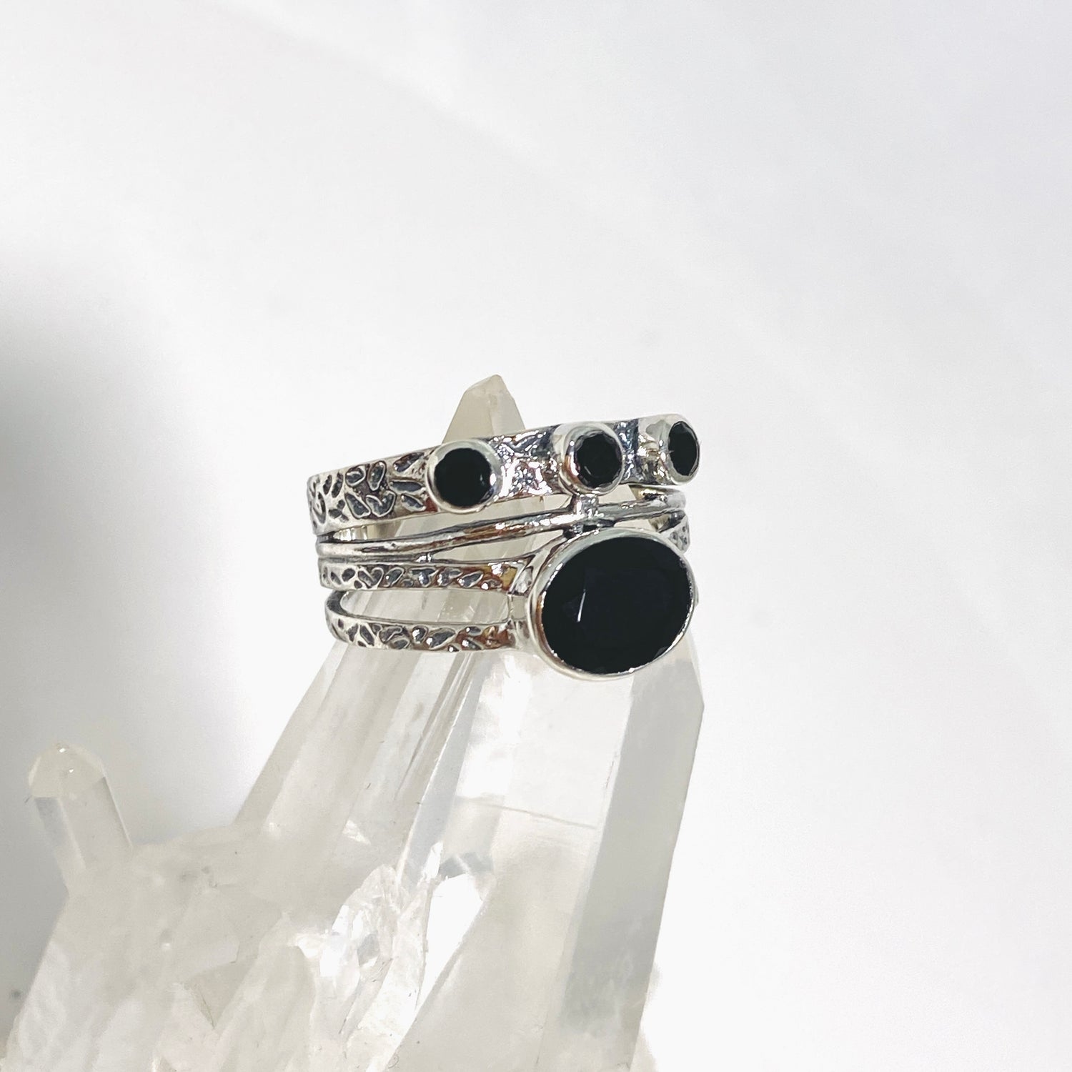 Black Onyx Multi-stone Faceted Gemstone Ring R3783