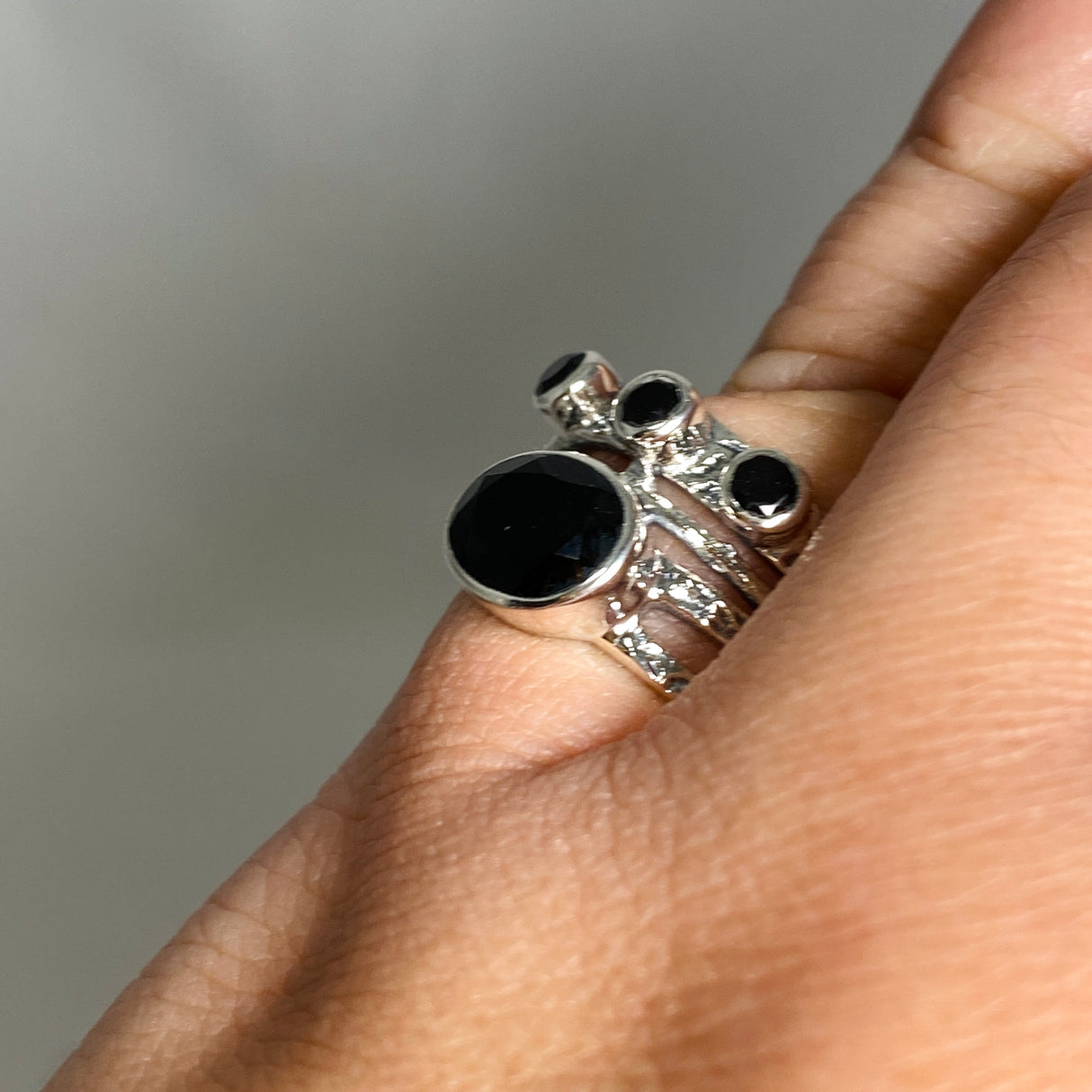 Black Onyx Multi-stone Faceted Gemstone Ring R3783