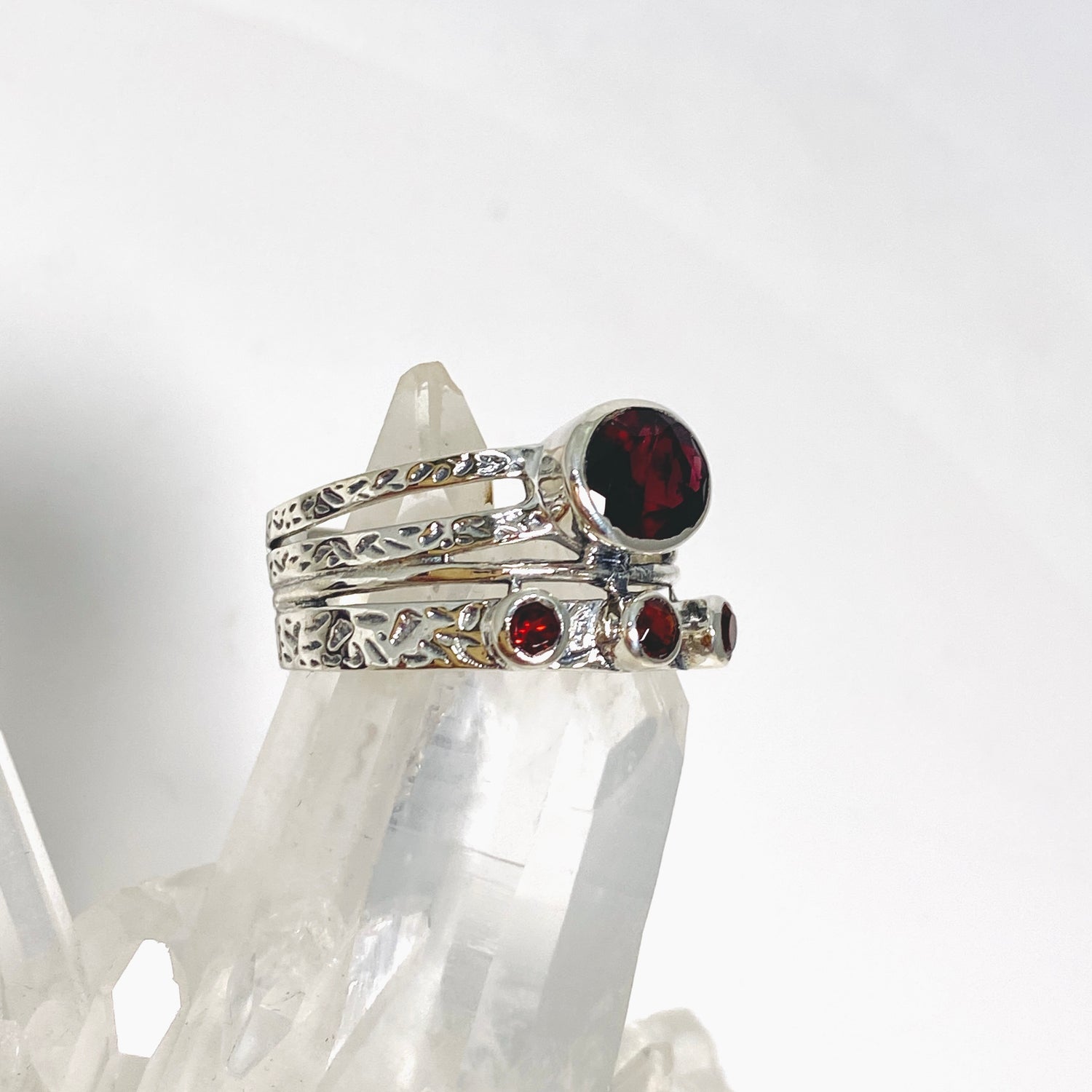 Garnet Multi-stone Faceted Gemstone Ring R3783