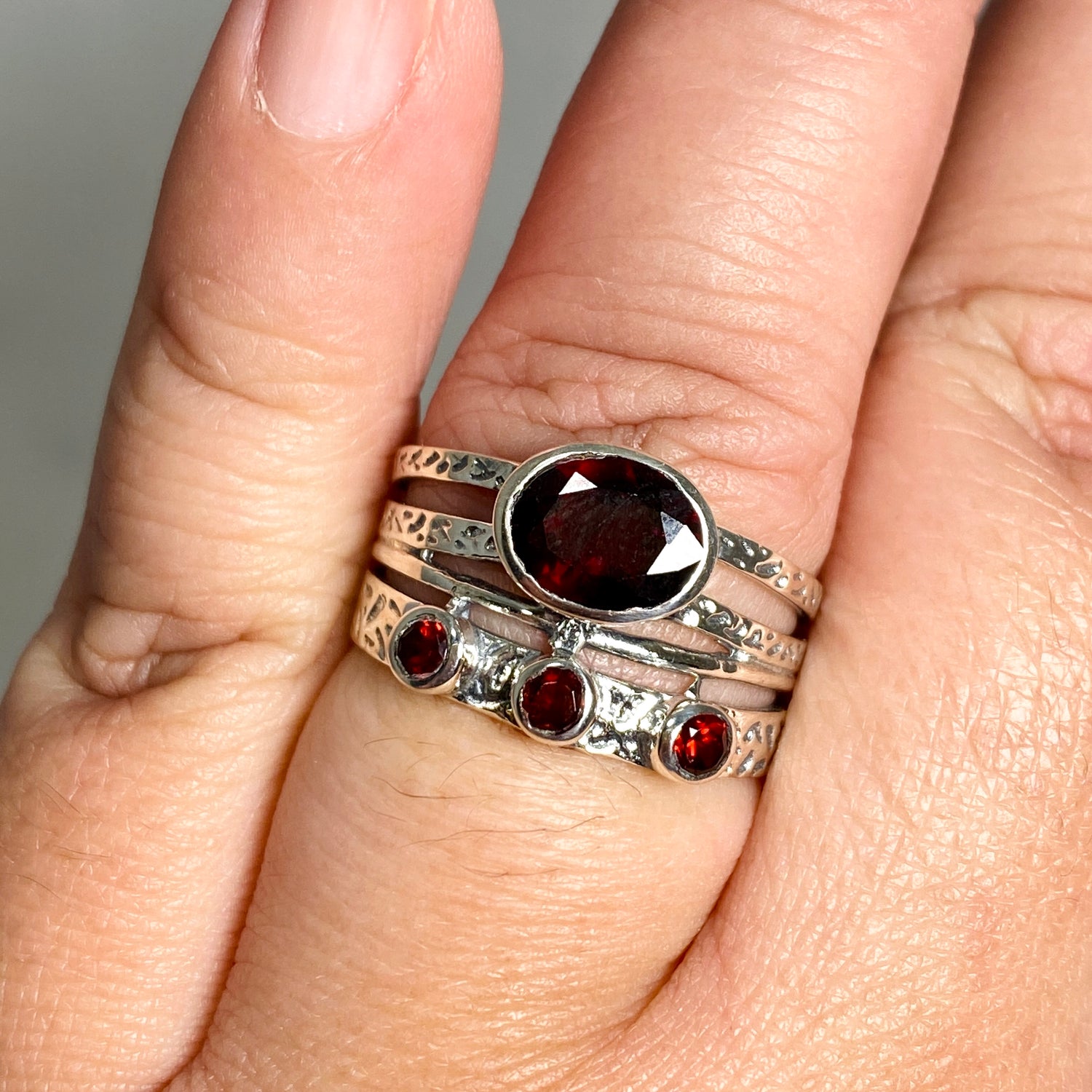 Garnet Multi-stone Faceted Gemstone Ring R3783