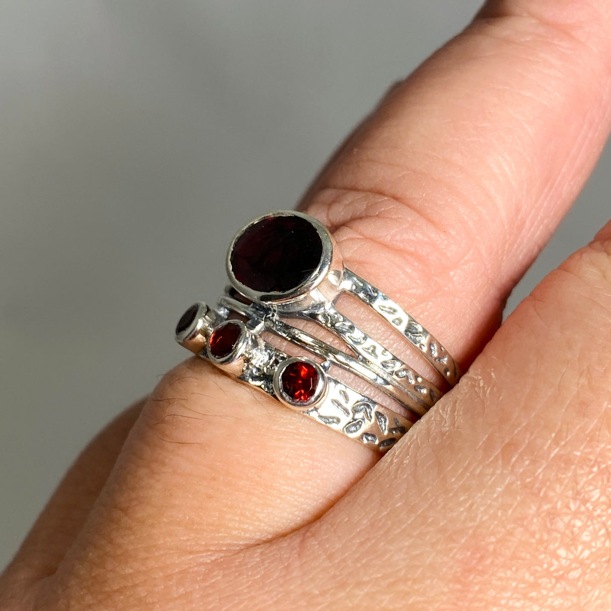 Garnet Multi-stone Faceted Gemstone Ring R3783