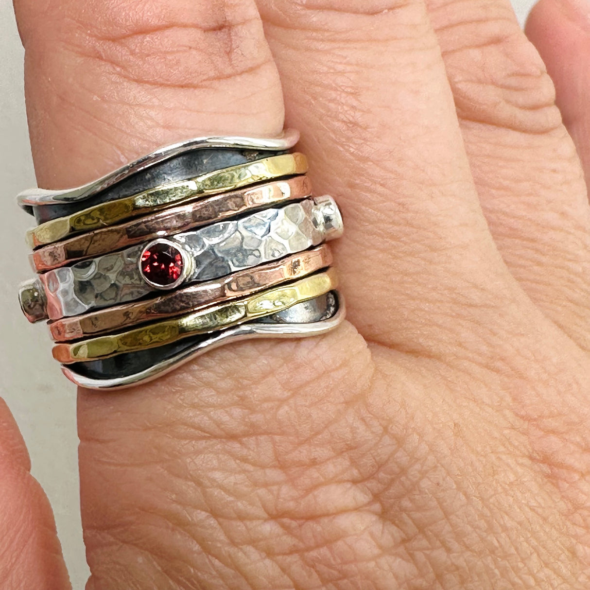 Garnet Spinner Ring Size 10.5 R3905