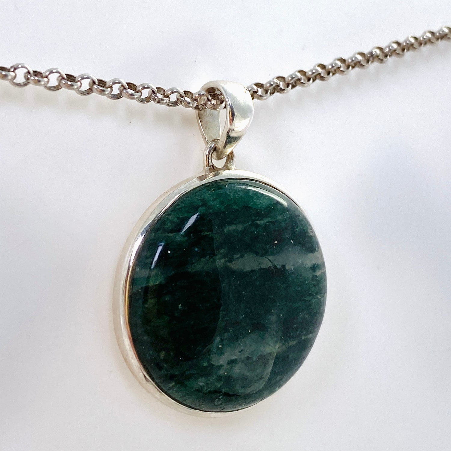 Green Aventurine Round Cabochon Pendant PPGJ846