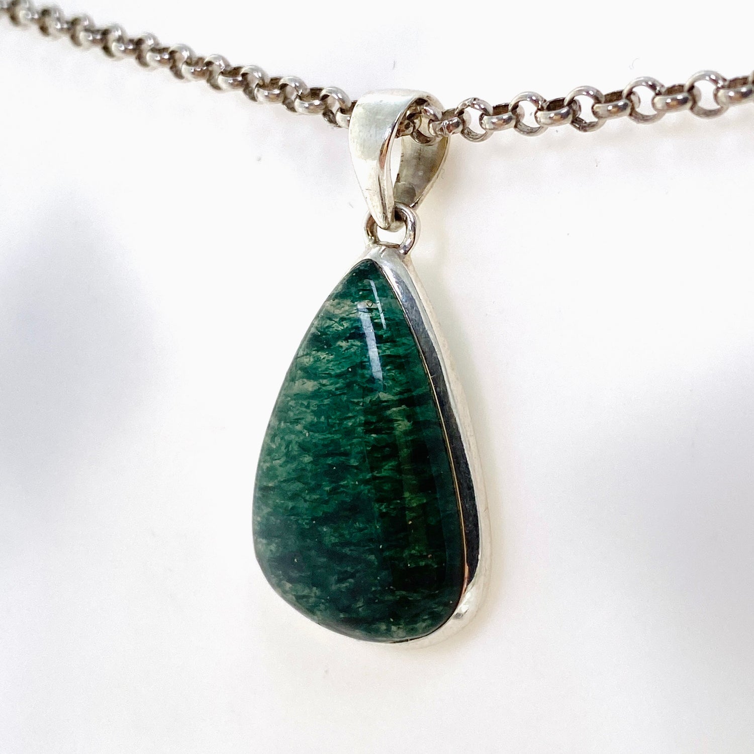 Green Aventurine Teardrop Cabochon Pendant PPGJ847