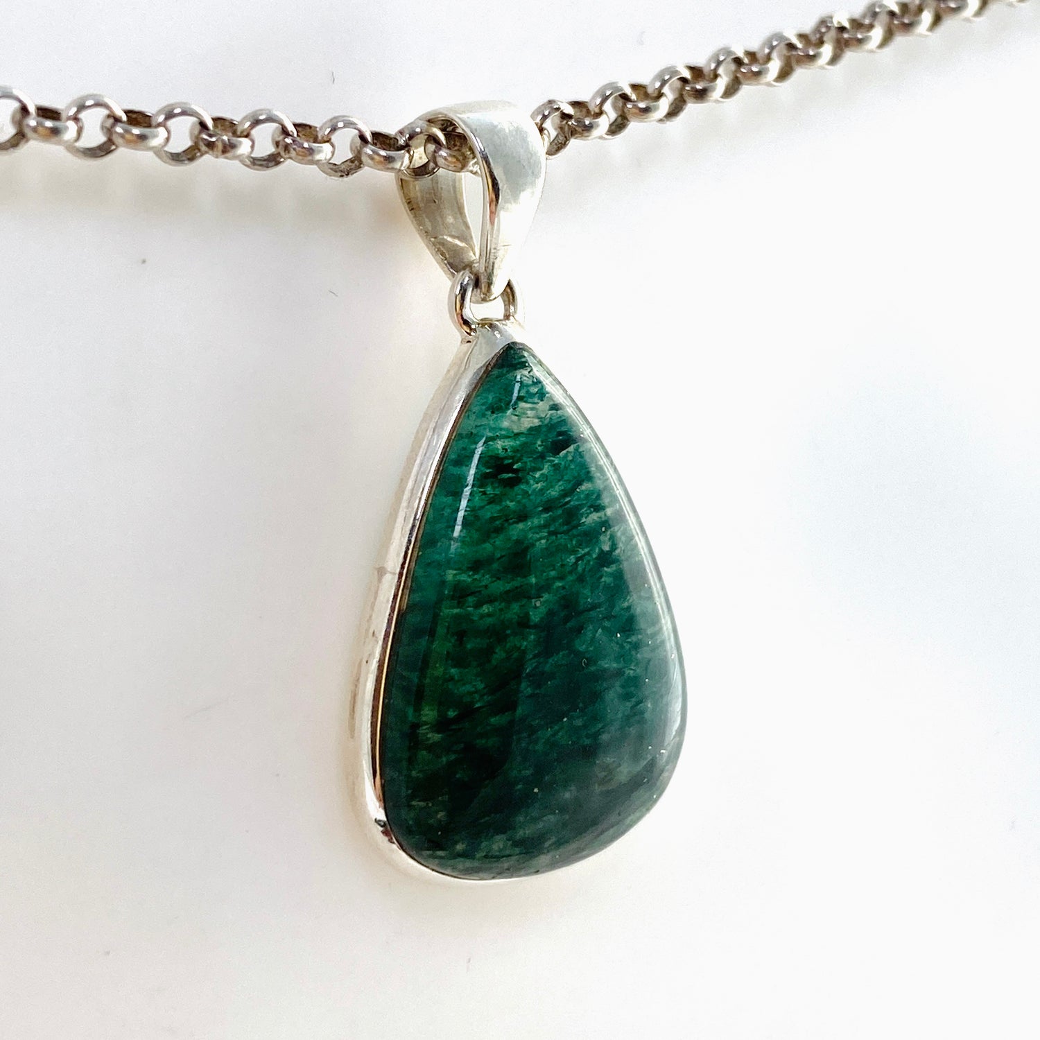 Green Aventurine Teardrop Cabochon Pendant PPGJ847