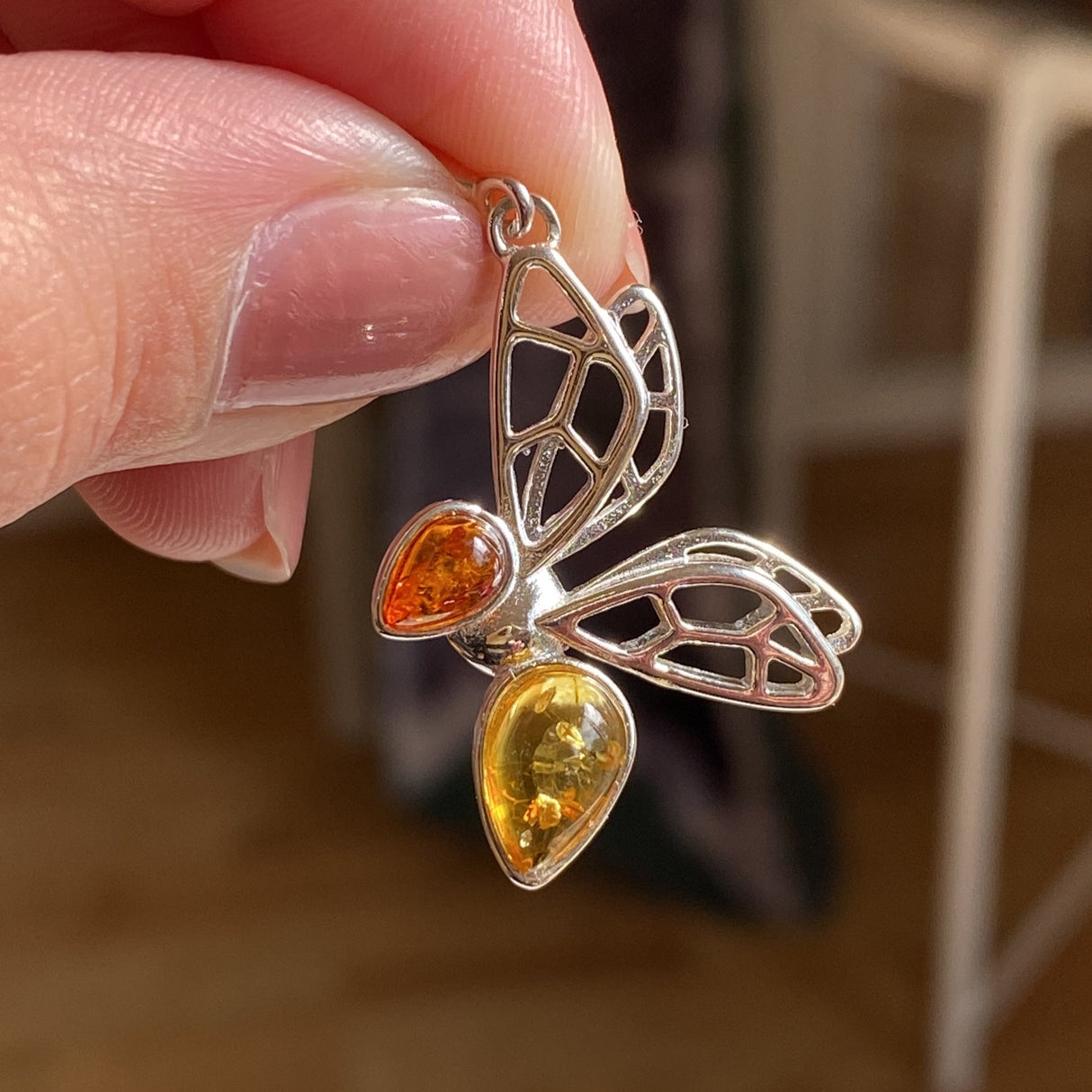 Baltic Amber Bee Mixed Multi-stone Pendant AMB234
