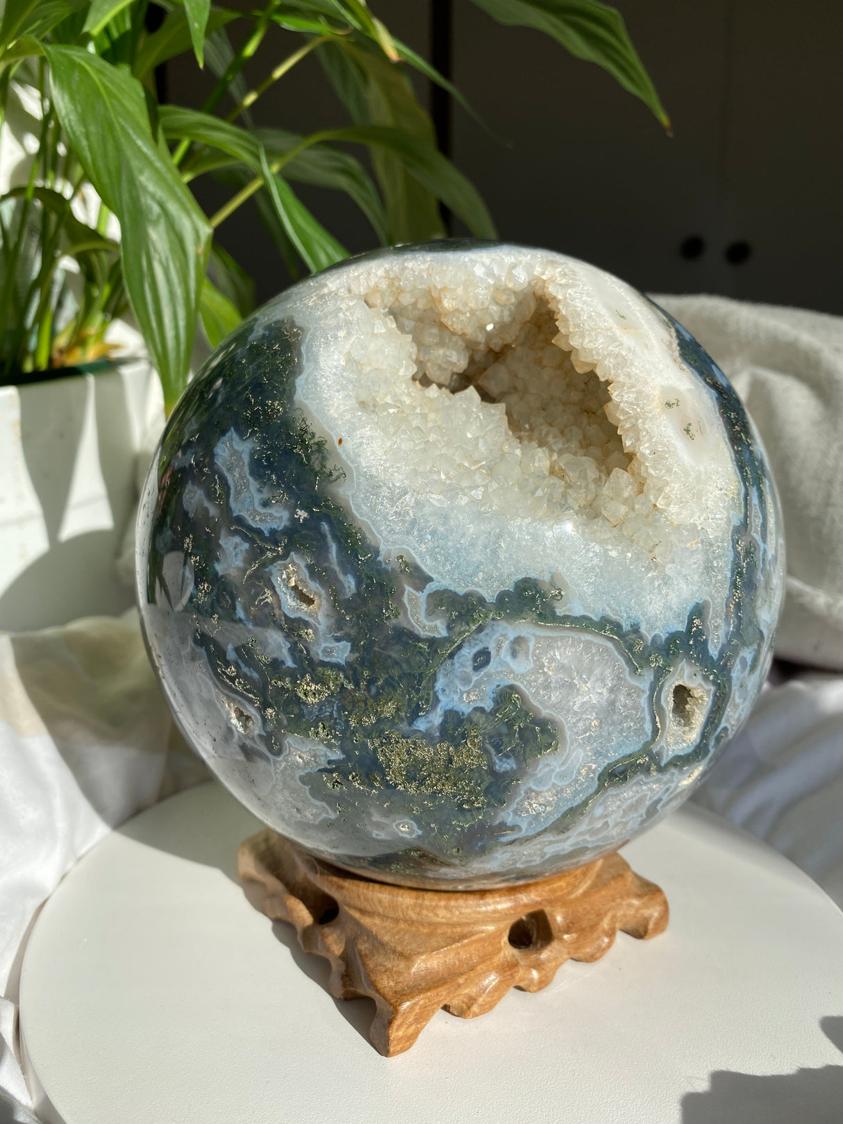 Collector's Moss Agate Druzy Sphere with Natural Crystal Cavities 5kg MOSB-01