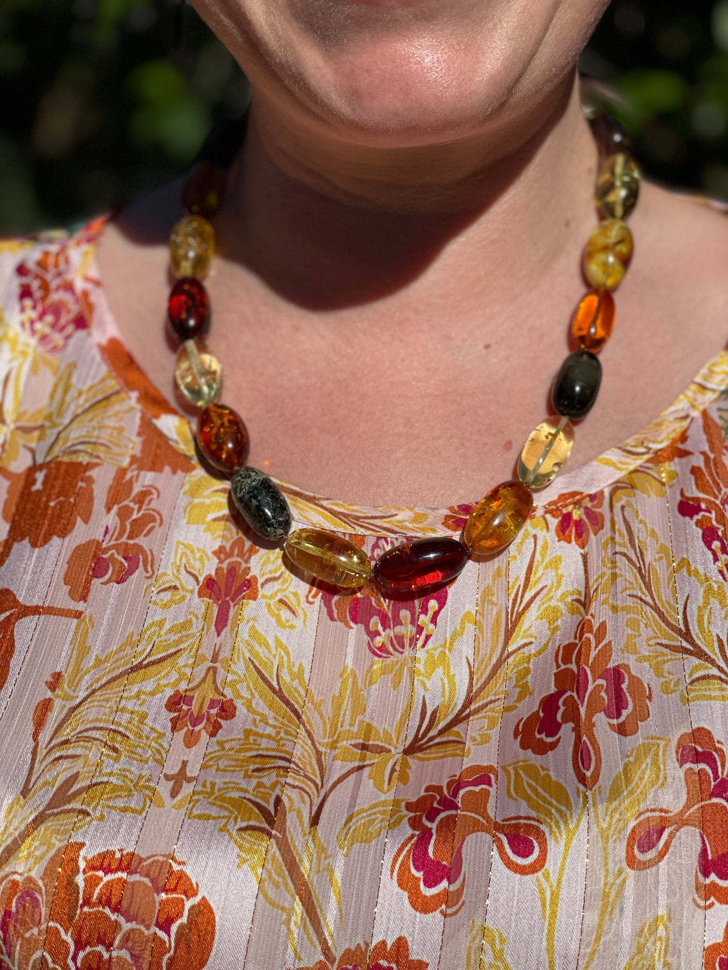 Baltic Amber multi-coloured large oval 13mm beaded necklace 55cm 51g AMB95