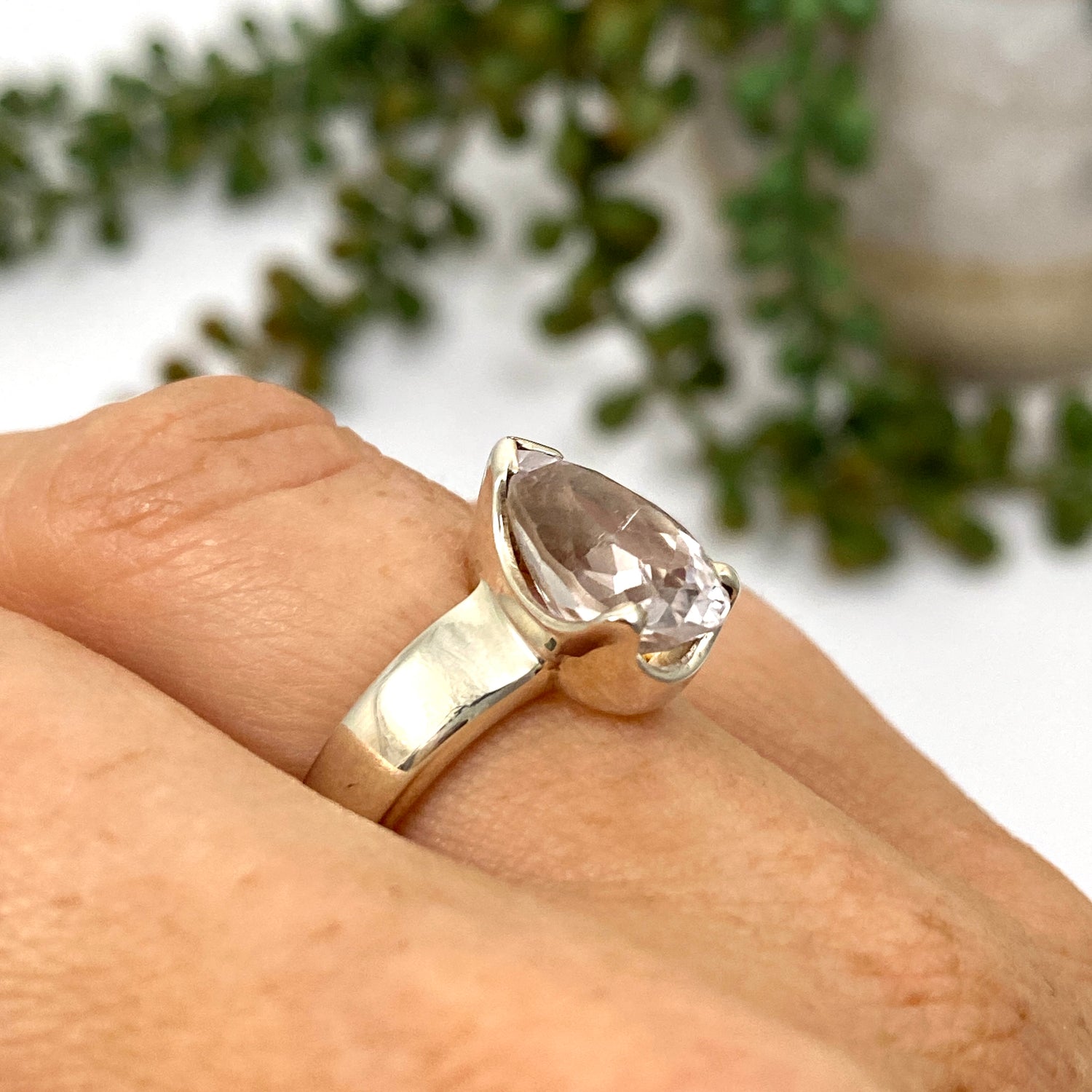 Kunzite Faceted Teardrop Ring Size 7 PRGJ459