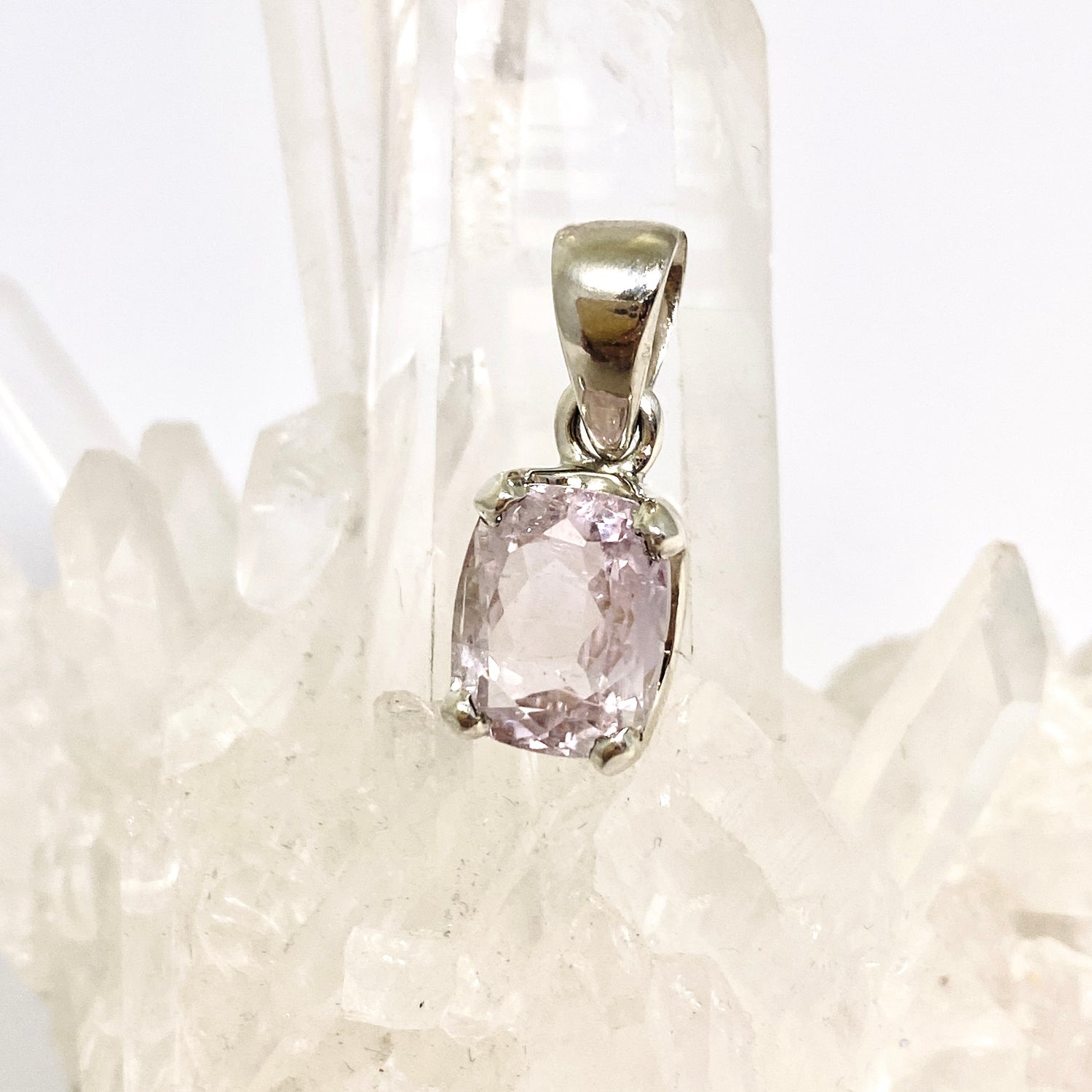 Kunzite Rectangular Faceted Pendant PPGJ880