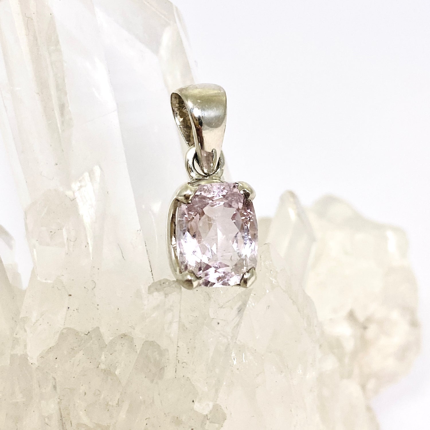Kunzite Rectangular Faceted Pendant PPGJ880