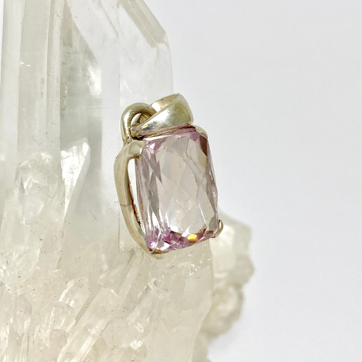 Kunzite Rectangular Faceted Pendant PPGJ882