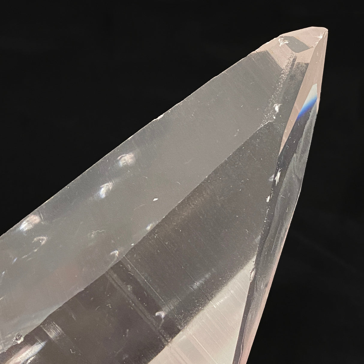 Lemurian Seed Crystal 448 g 135x59mm LSQ-25