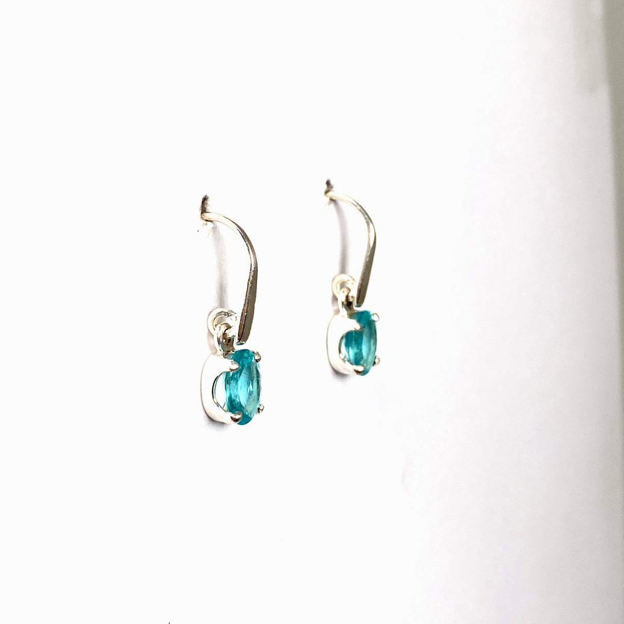 Teal Apatite Oval Faceted Earrings PEGJ175