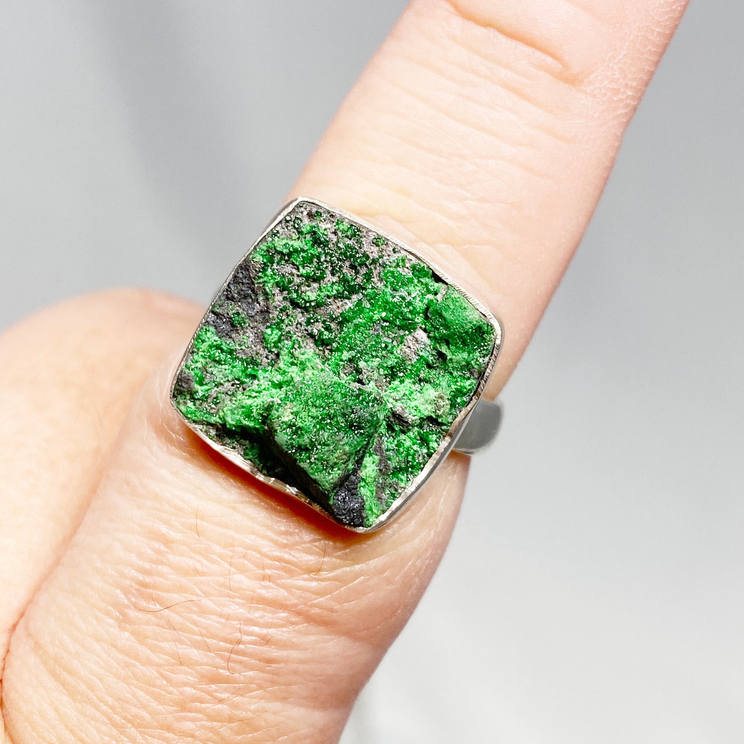 Uvarovite Square Ring Size 8 Adjustable SSGJ58