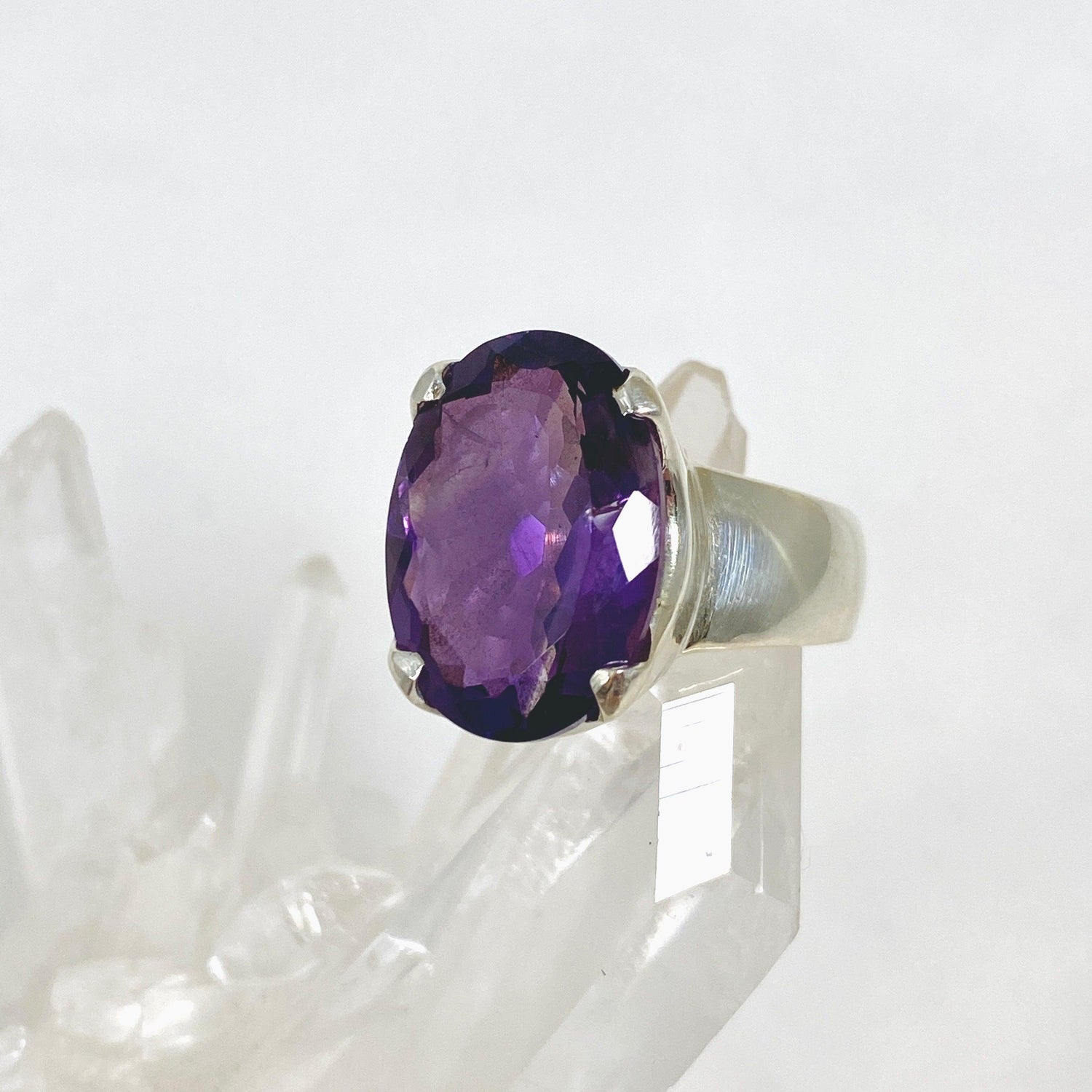 Amethyst faceted oval ring s.7 KRGJ2965 - Nature's Magick