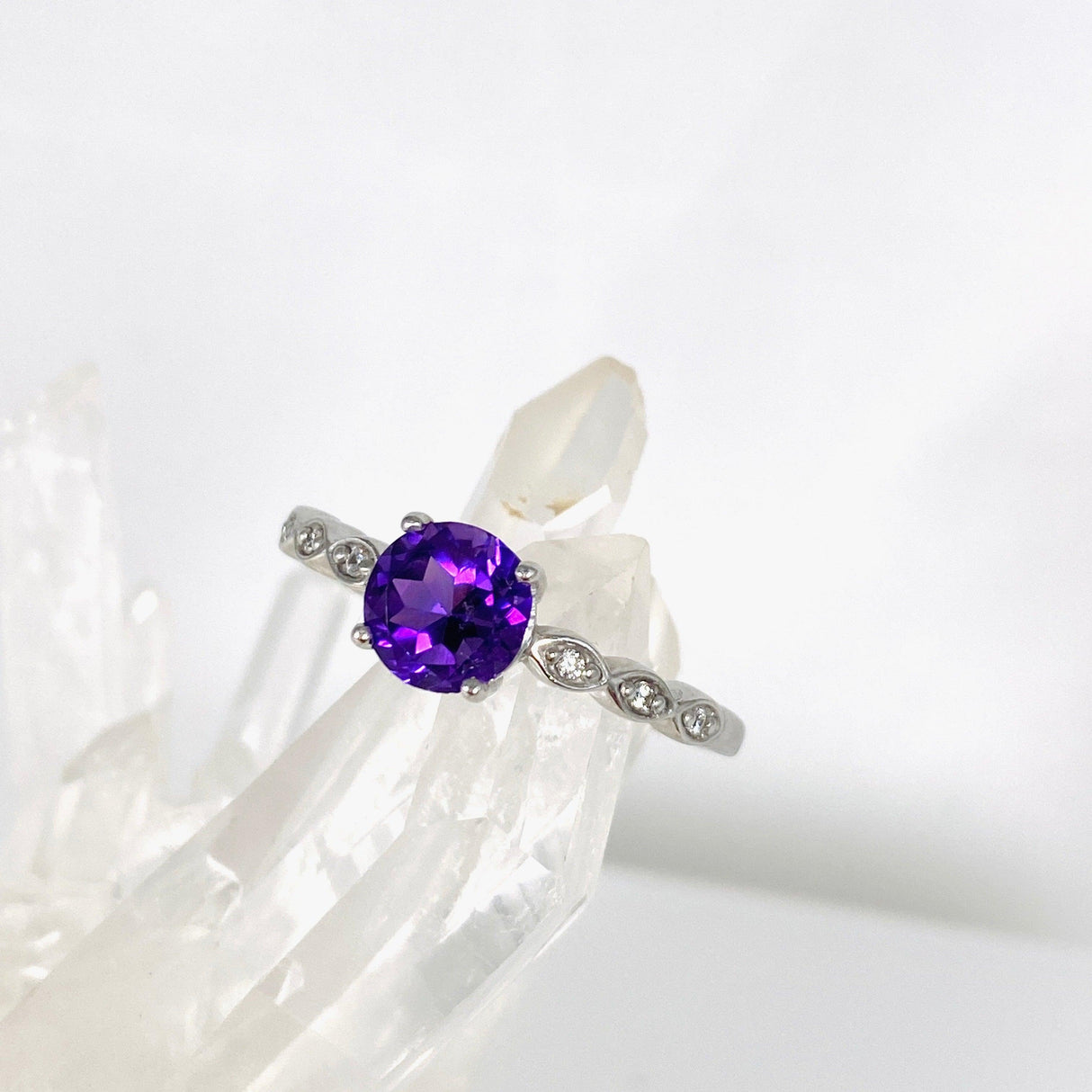 Amethyst round faceted ring with CZ s.9 HRGJ-38 - Nature's Magick