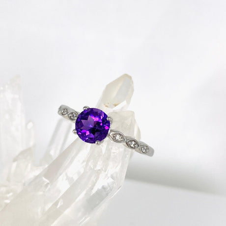 Amethyst round faceted ring with CZ s.9 HRGJ-38 - Nature's Magick