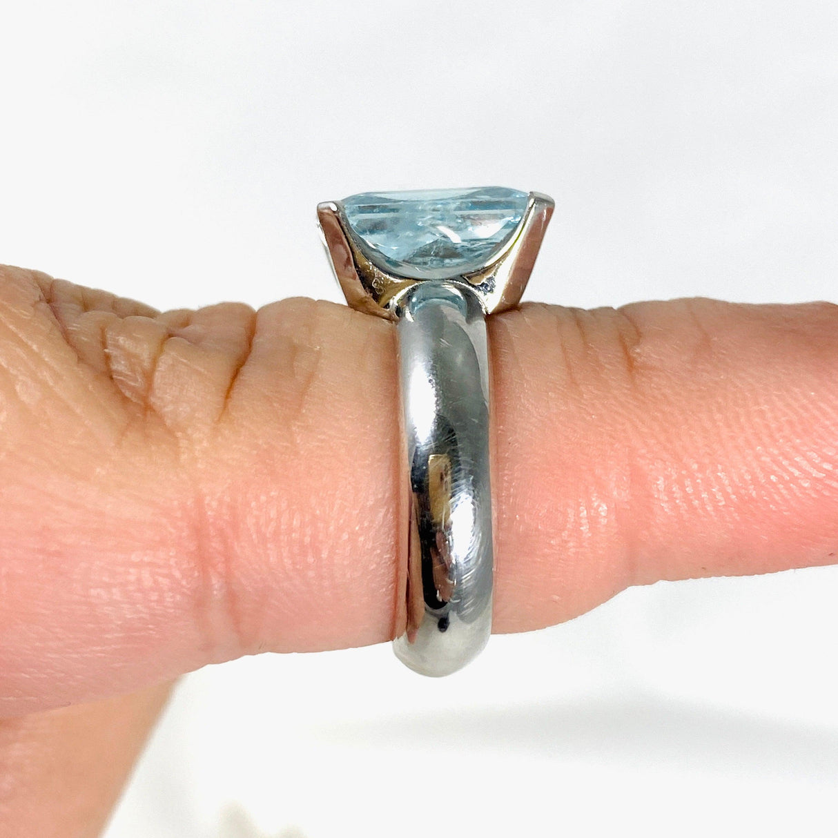 Aquamarine Rectangular Emerald Cut ring s.7 HRGJ-40 - Nature's Magick