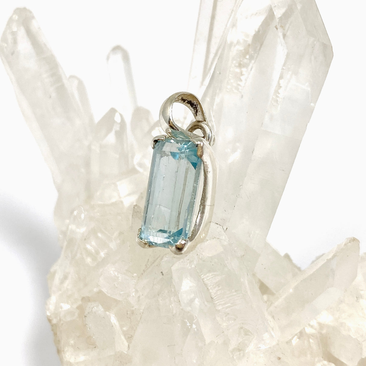 Aquamarine Rectangular Faceted Pendant PPGJ1117