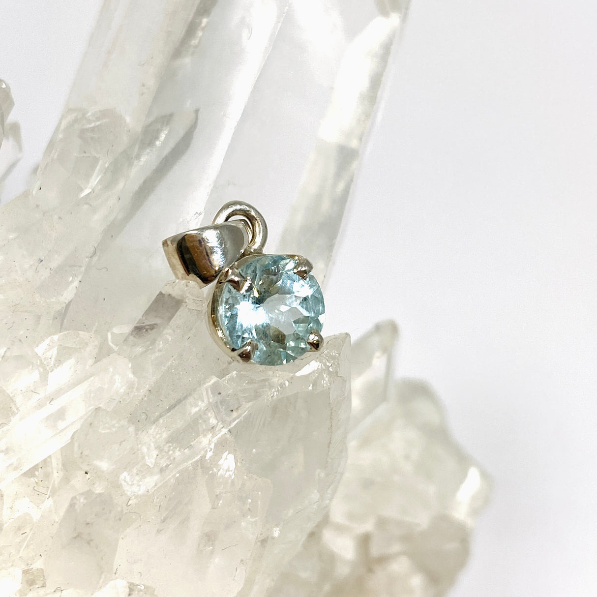Aquamarine Round Faceted Pendant PPGJ1125