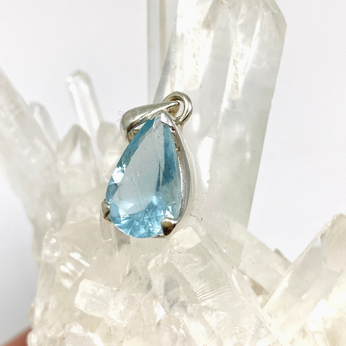 Aquamarine Teardrop Faceted Pendant PPGJ1130
