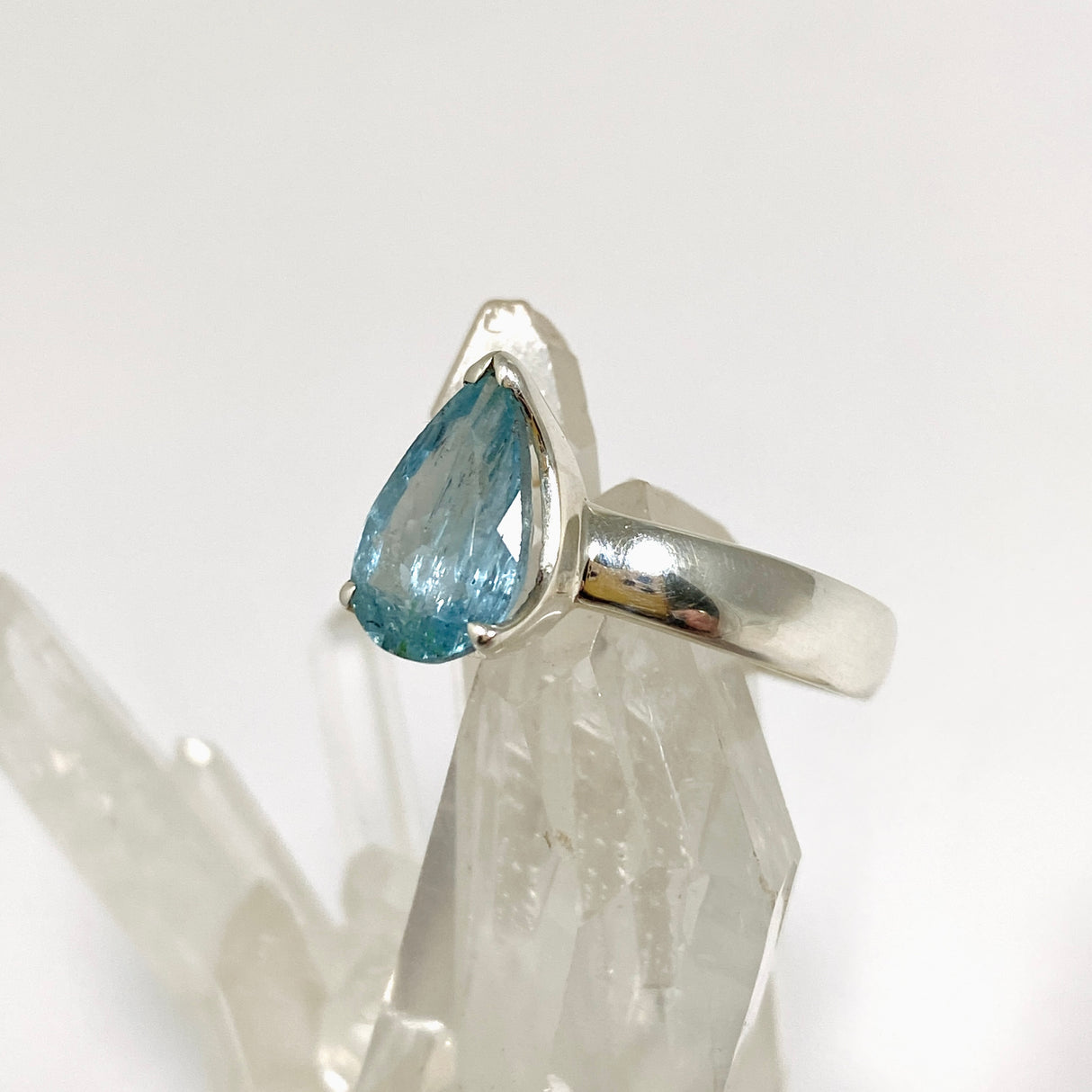 Aquamarine Teardrop Faceted Ring Size 8 PRGJ944