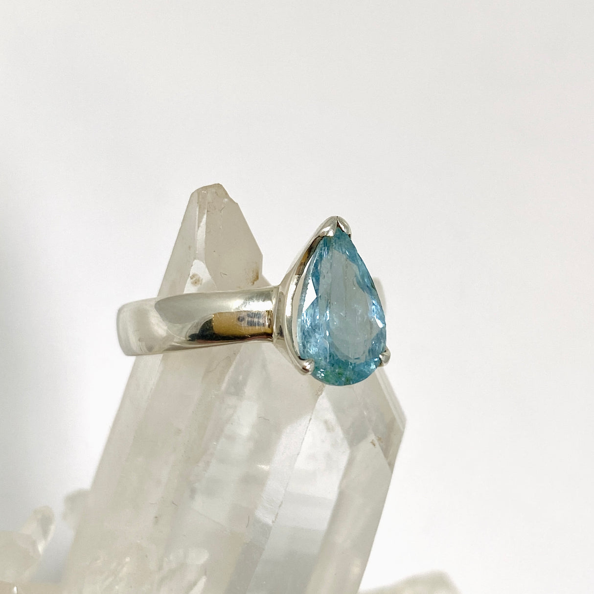 Aquamarine Teardrop Faceted Ring Size 8 PRGJ944