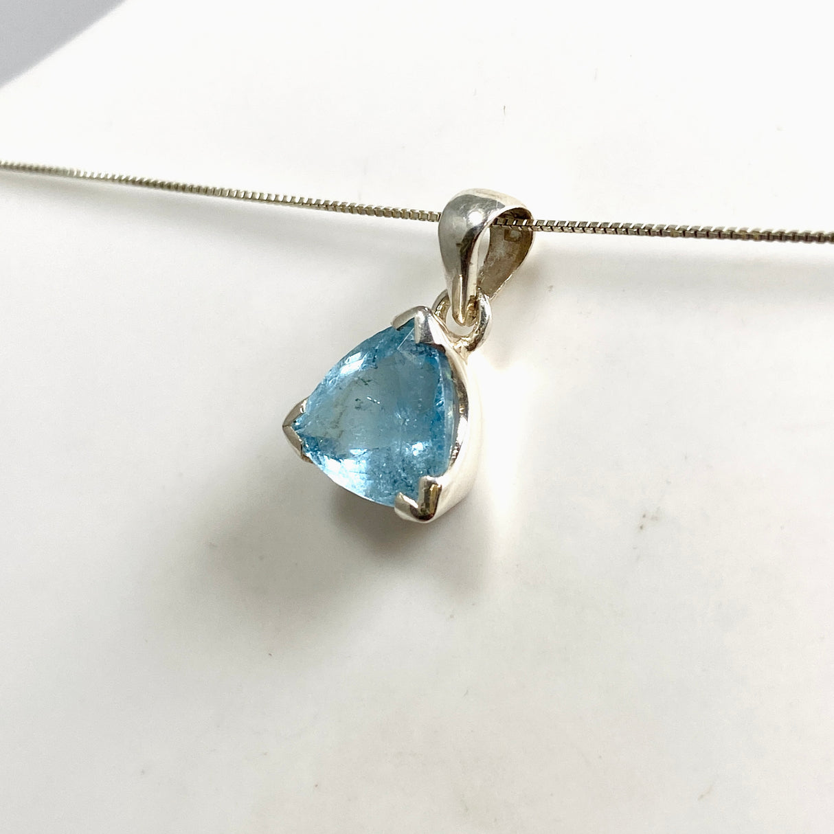 Aquamarine Triangular Faceted Pendant PPGJ1114