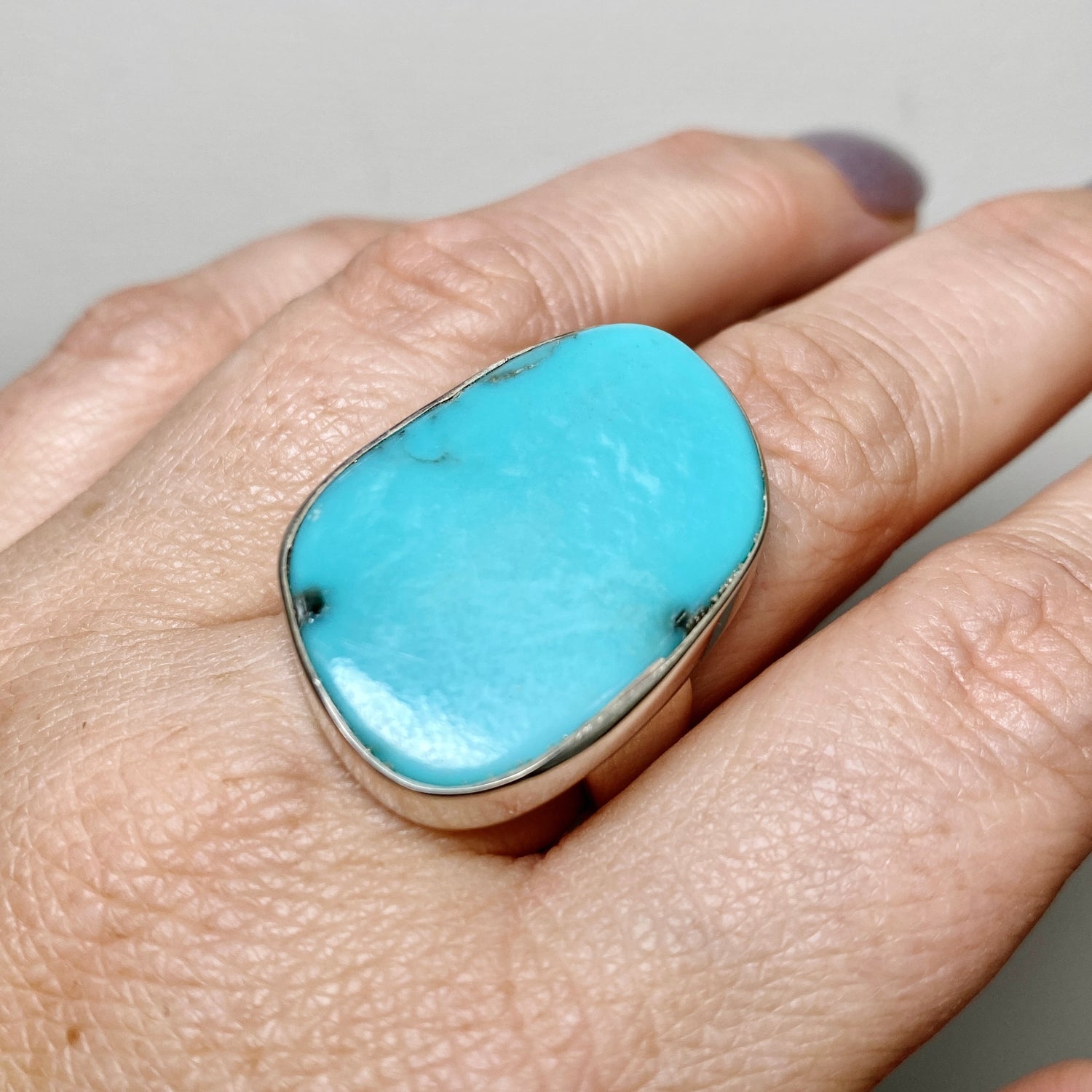 Arizona Turquoise Freeform Cabochon Ring Size 8 KRGJ3410