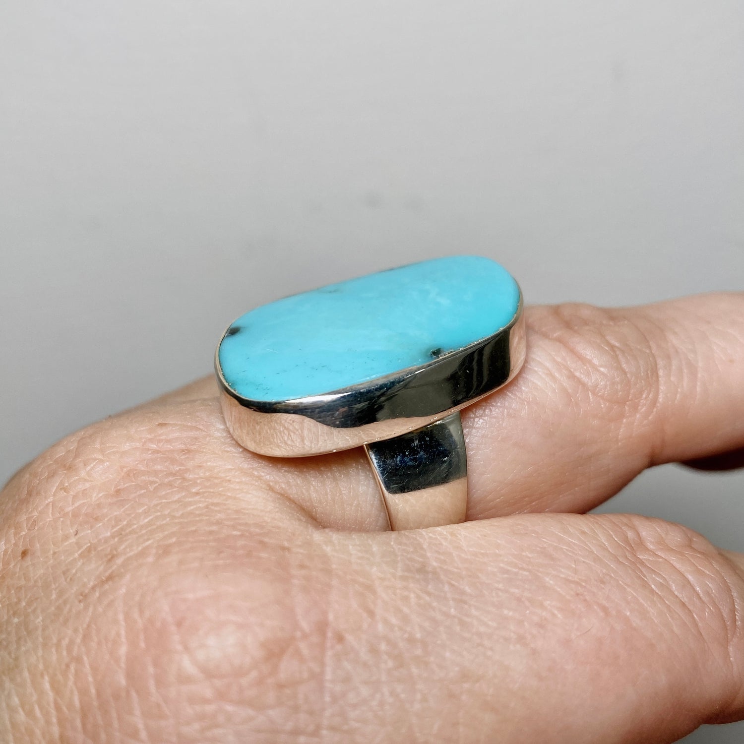 Arizona Turquoise Freeform Cabochon Ring Size 8 KRGJ3410