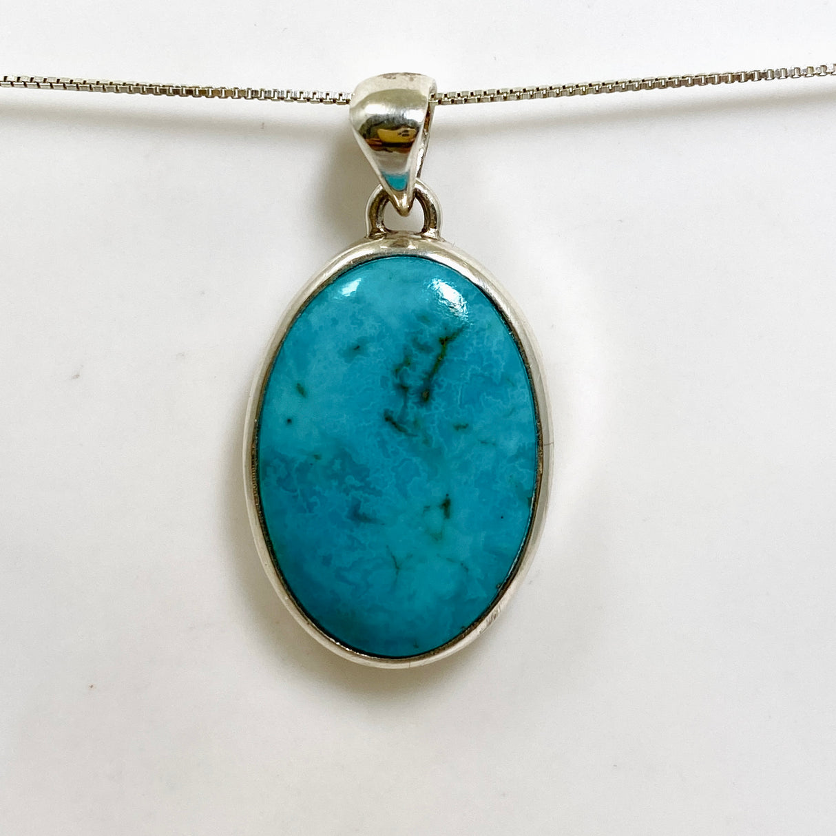 Arizona Turquoise Oval Cabochon Pendant PPGJ1029