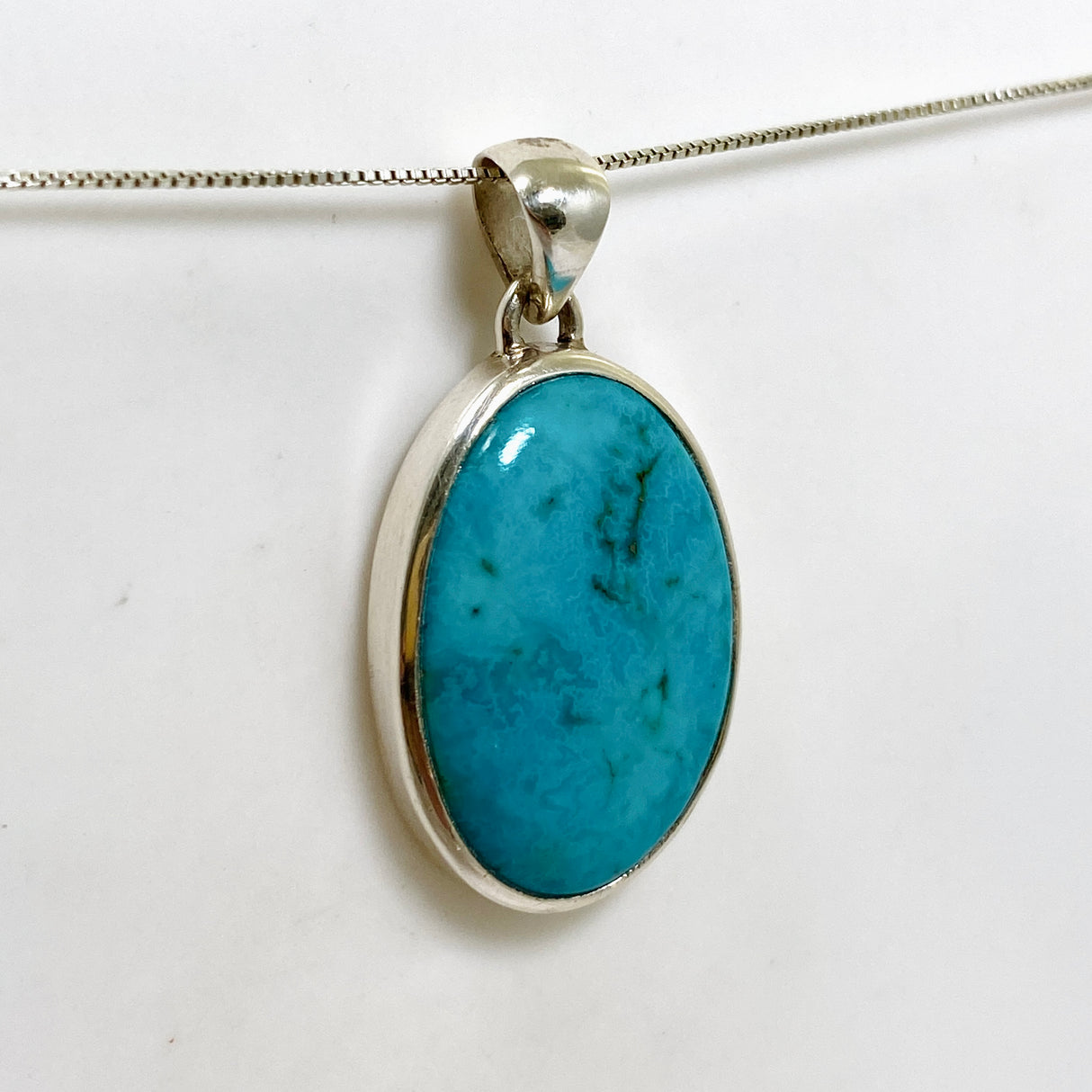 Arizona Turquoise Oval Cabochon Pendant PPGJ1029