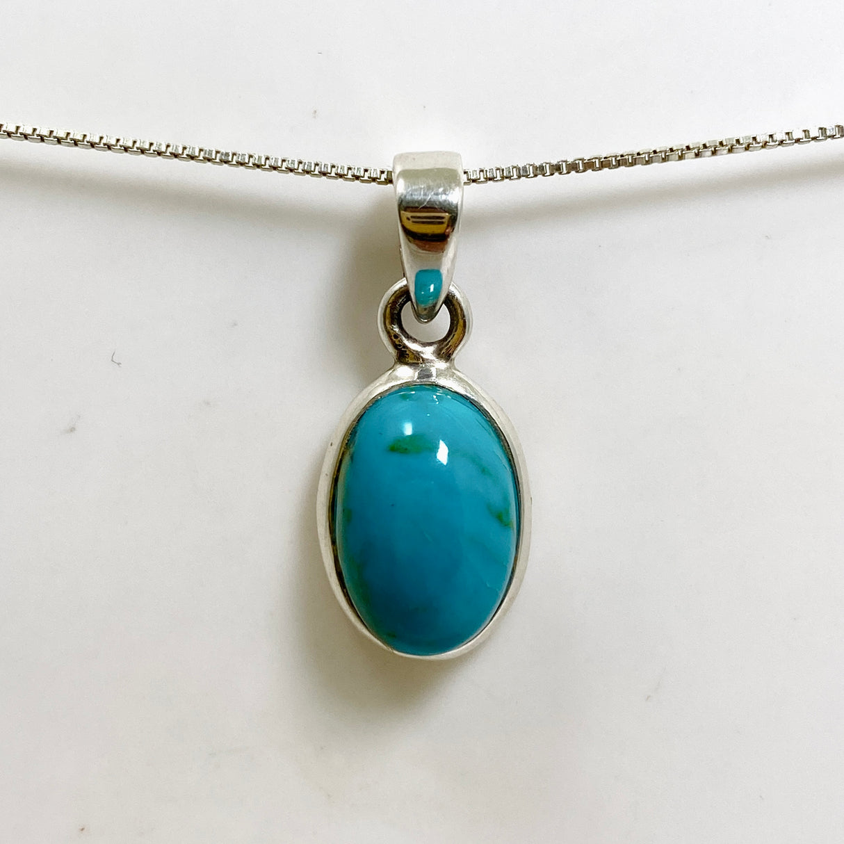 Arizona Turquoise Oval Cabochon Pendant PPGJ1028