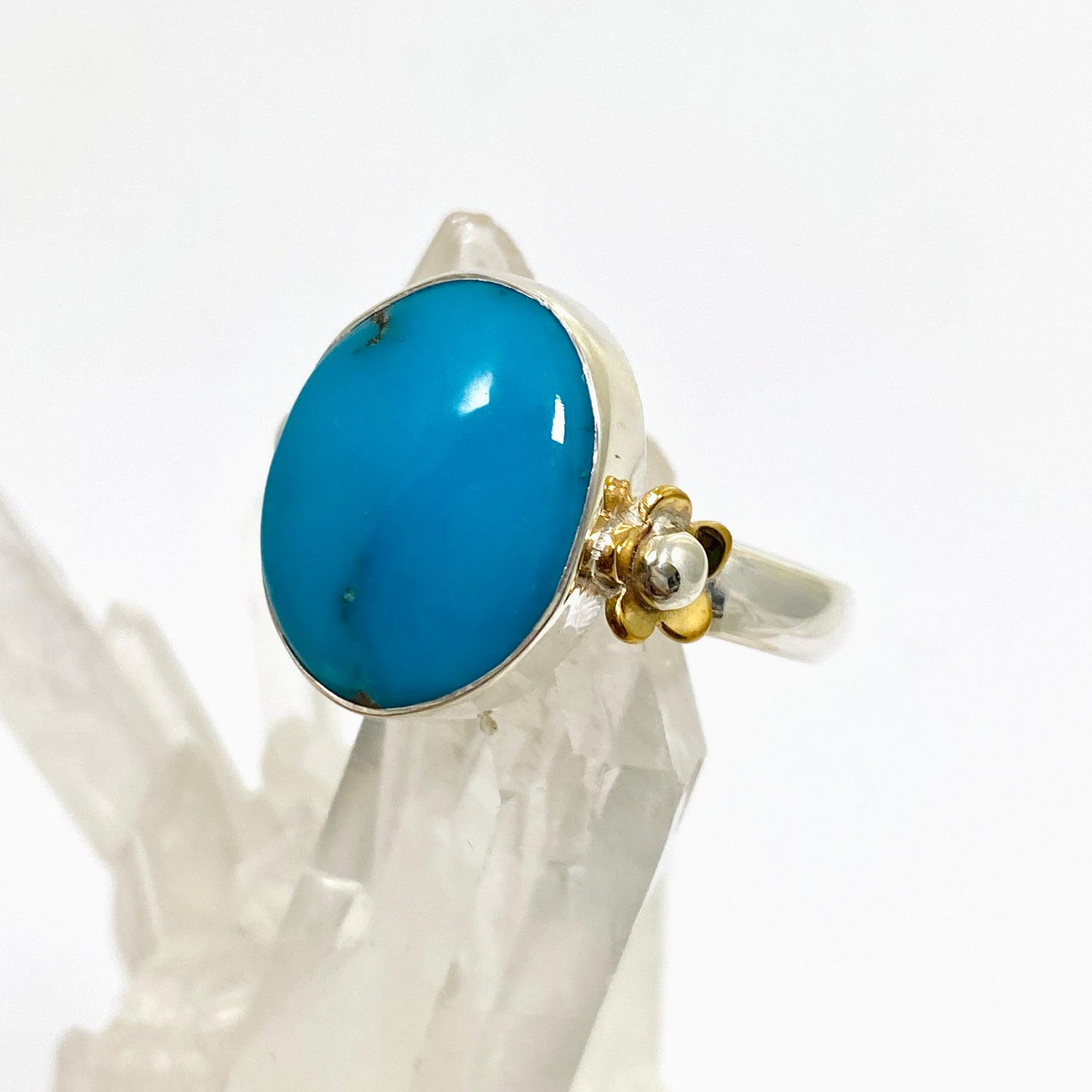 Arizona Turquoise Oval Cabochon Ring with Brass Accents Size 10 KRGJ3405