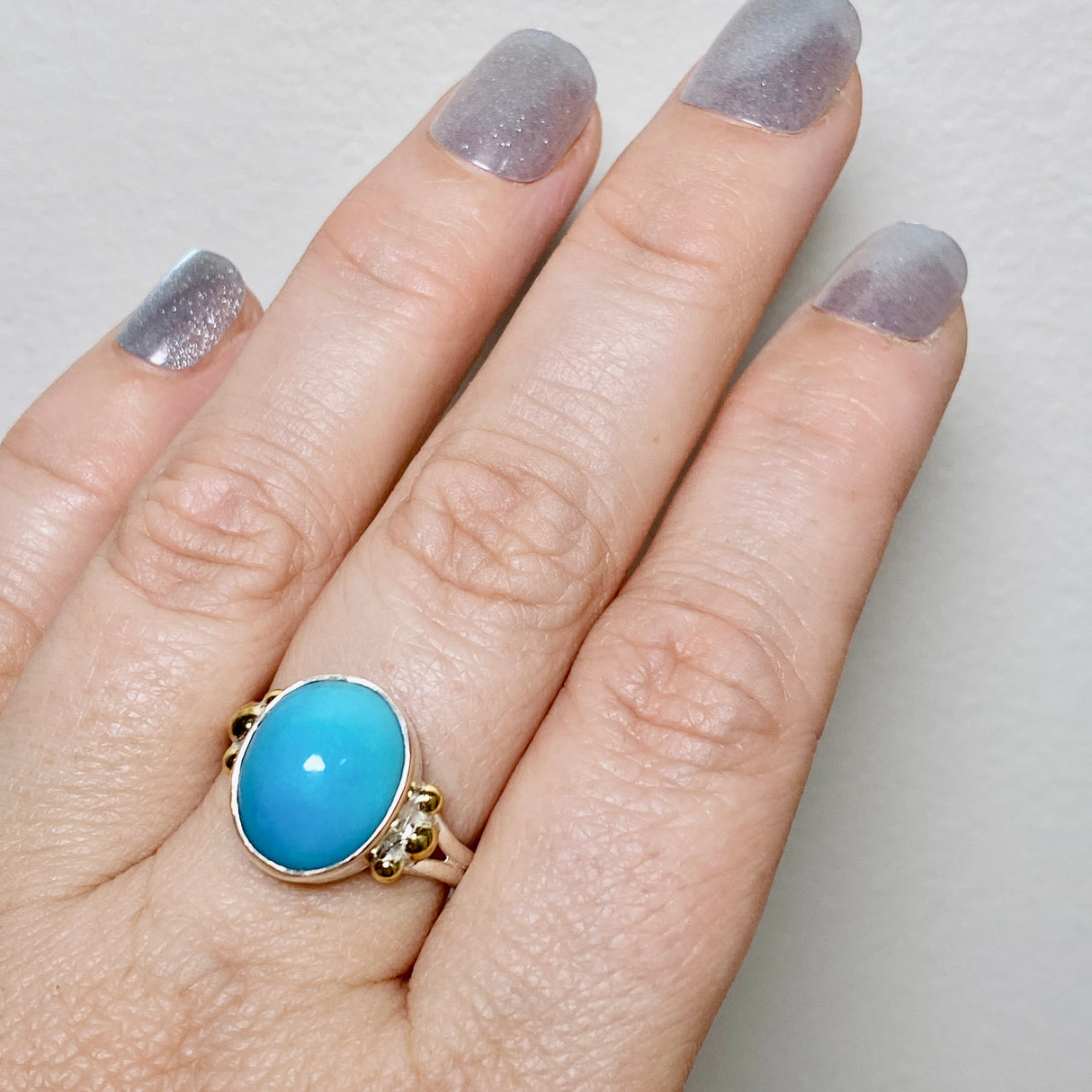 Arizona Turquoise Oval Cabochon Ring with Brass Accents Size 8 KRGJ3402