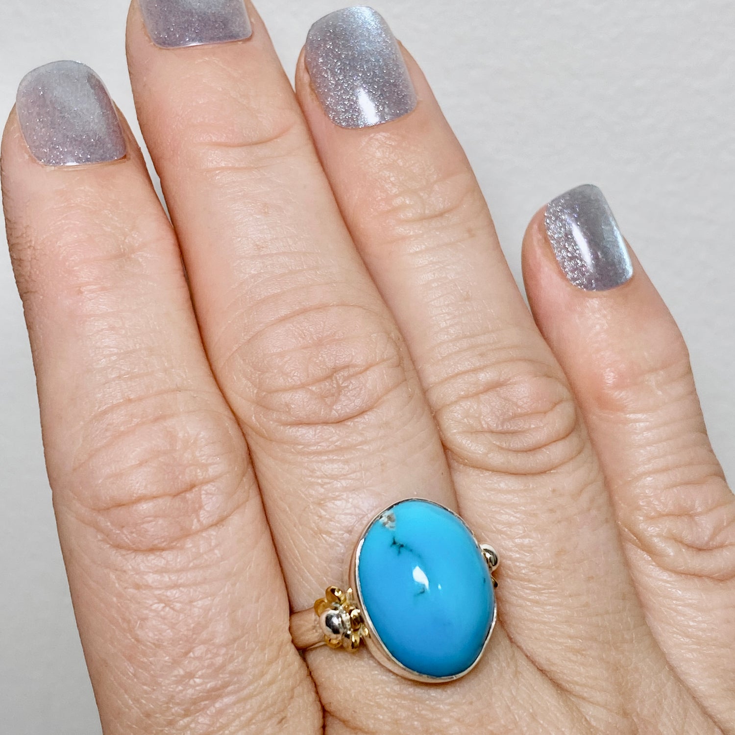Arizona Turquoise Oval Cabochon Ring with Brass Accents Size 9 KRGJ3403
