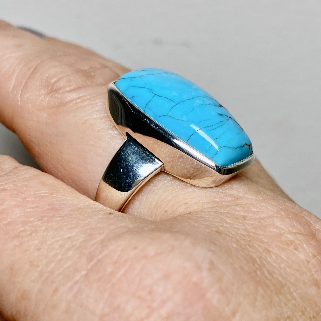 Arizona Turquoise Rectangular Cabochon Ring Size 10 PRGJ882