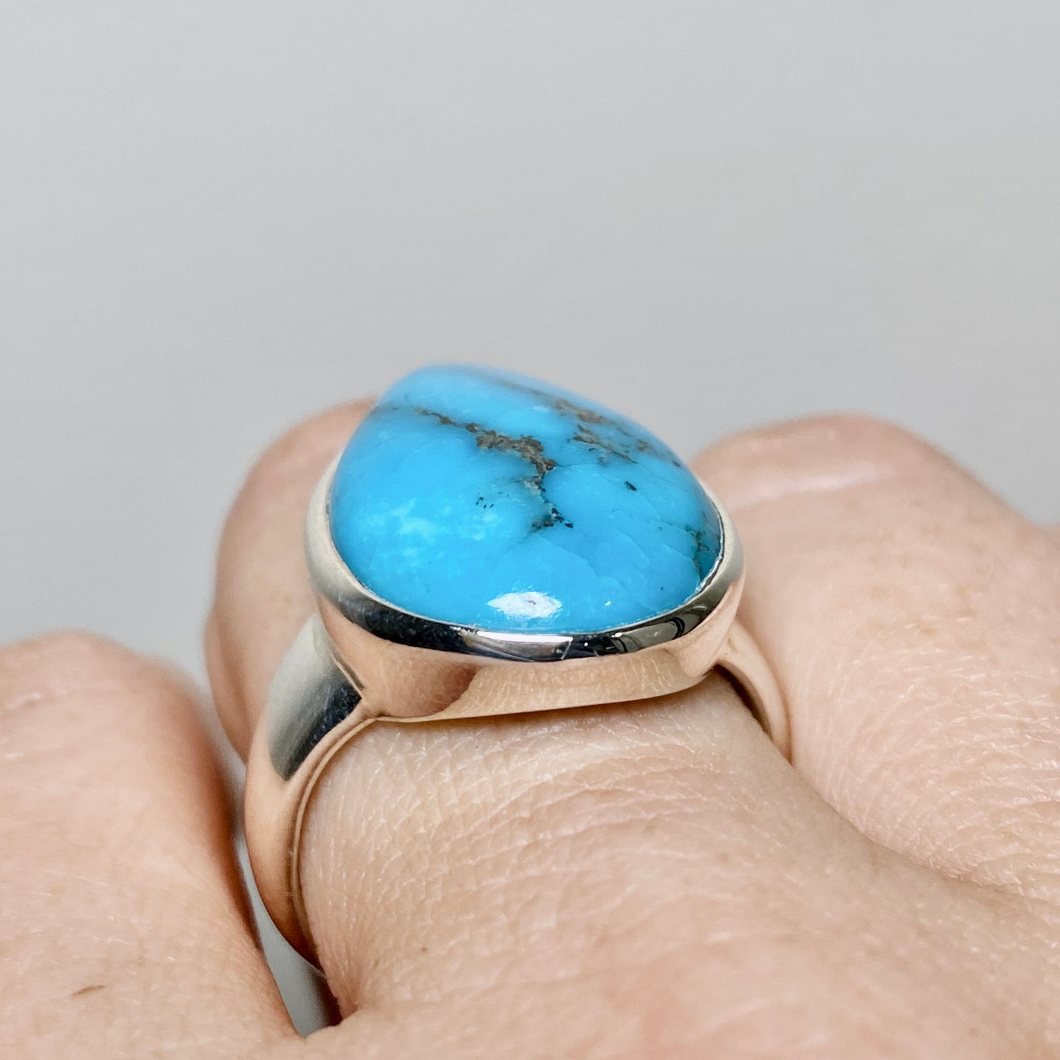 Arizona Turquoise Teardrop Cabochon Ring Size 10 PRGJ881