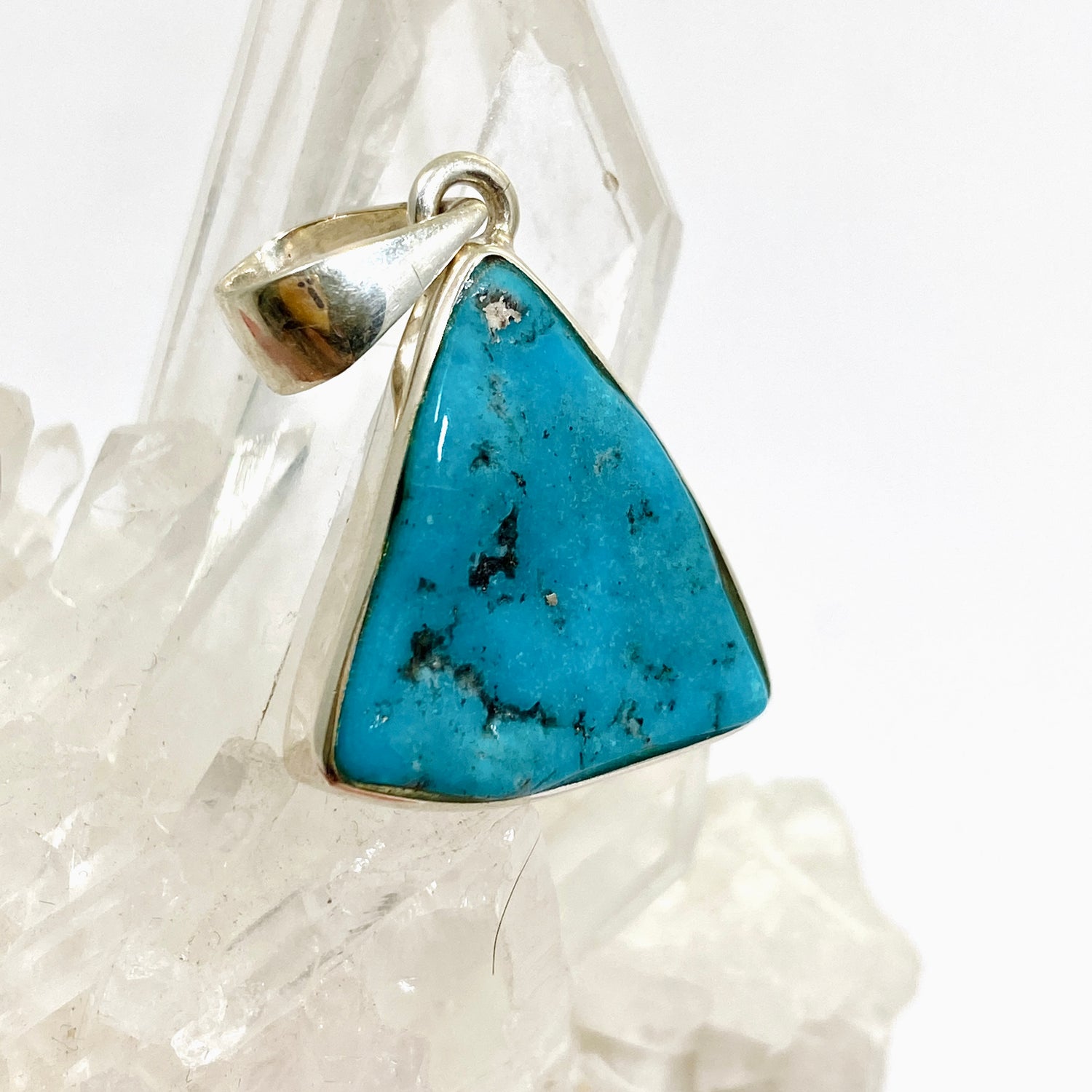 Arizona Turquoise Triangular Cabochon Pendant PPGJ1030