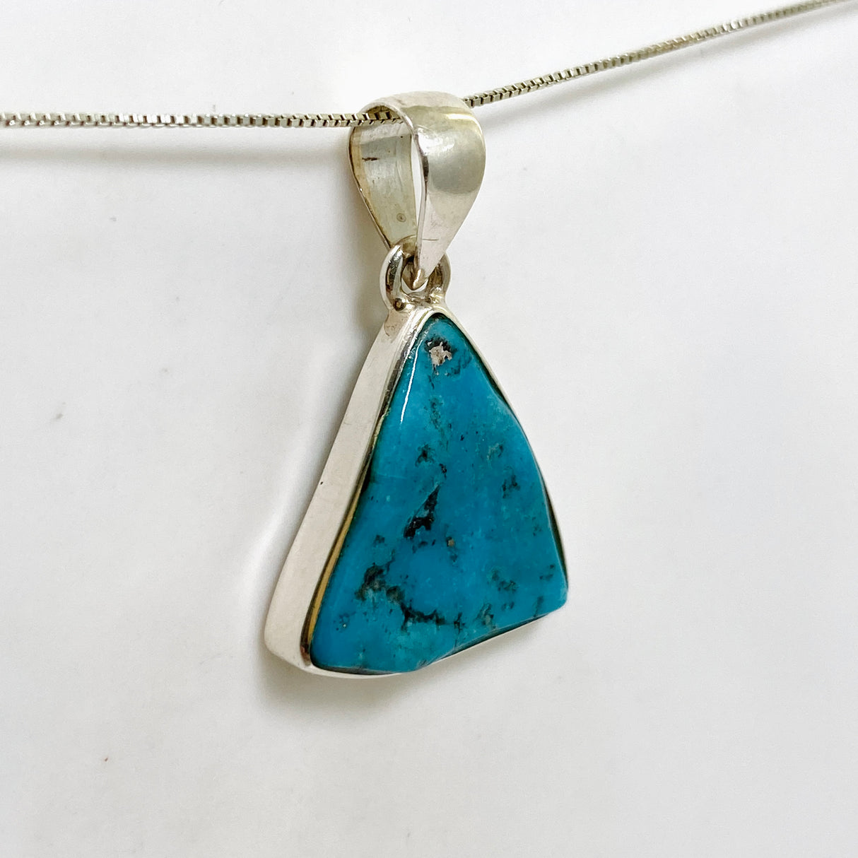 Arizona Turquoise Triangular Cabochon Pendant PPGJ1030