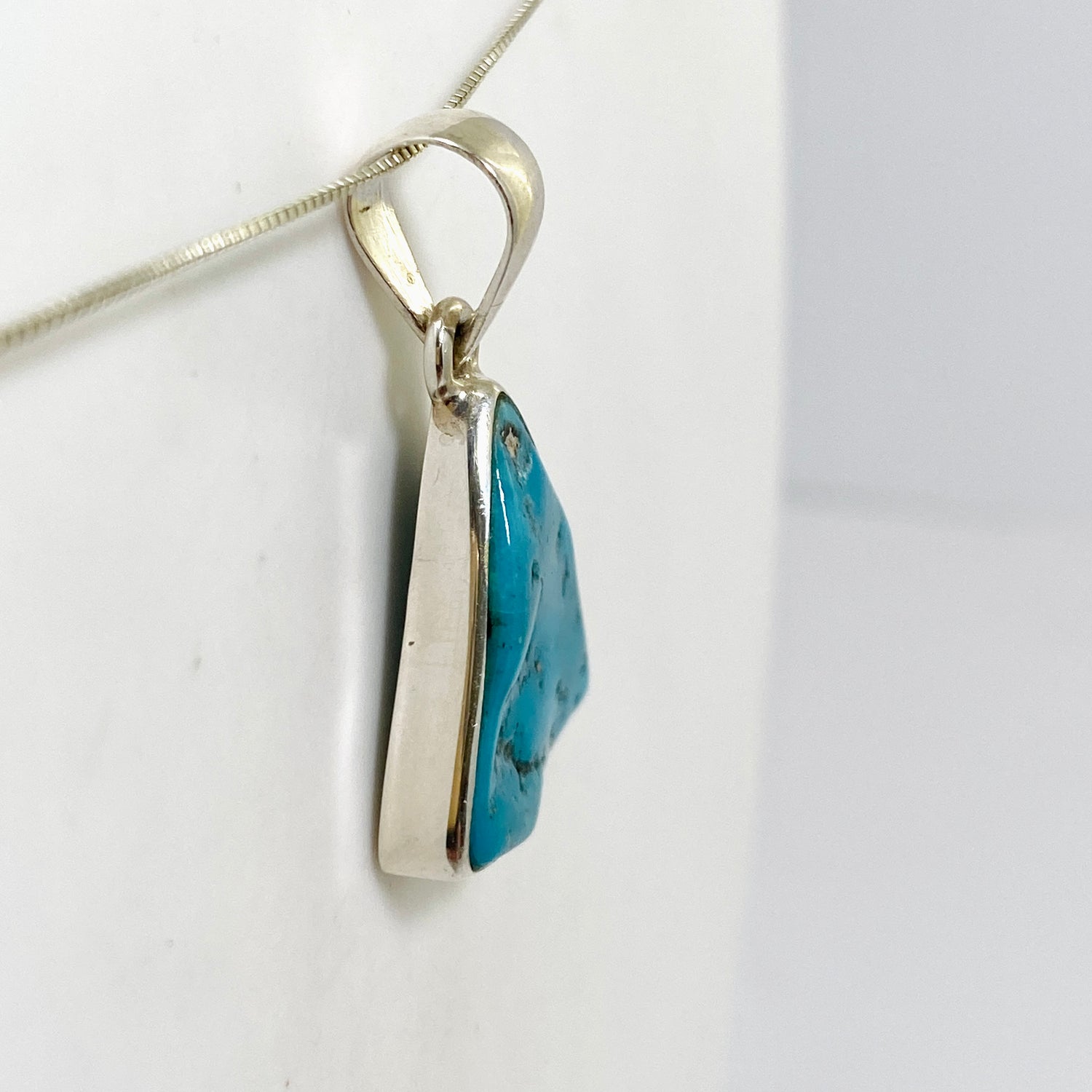 Arizona Turquoise Triangular Cabochon Pendant PPGJ1030