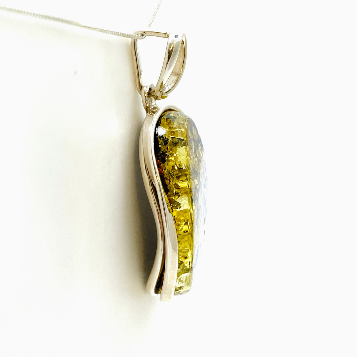 Baltic Amber Oval Cabochon Pendant AMB292