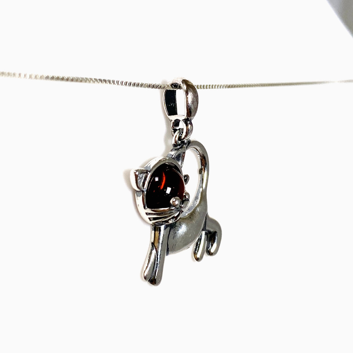 Baltic Cognac Amber Round Cabochon Cat Pendant AMB349