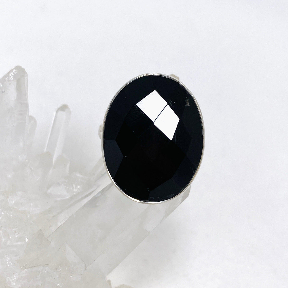 Black Onyx Faceted Oval Ring s.10 KRGJ2986 - Nature's Magick