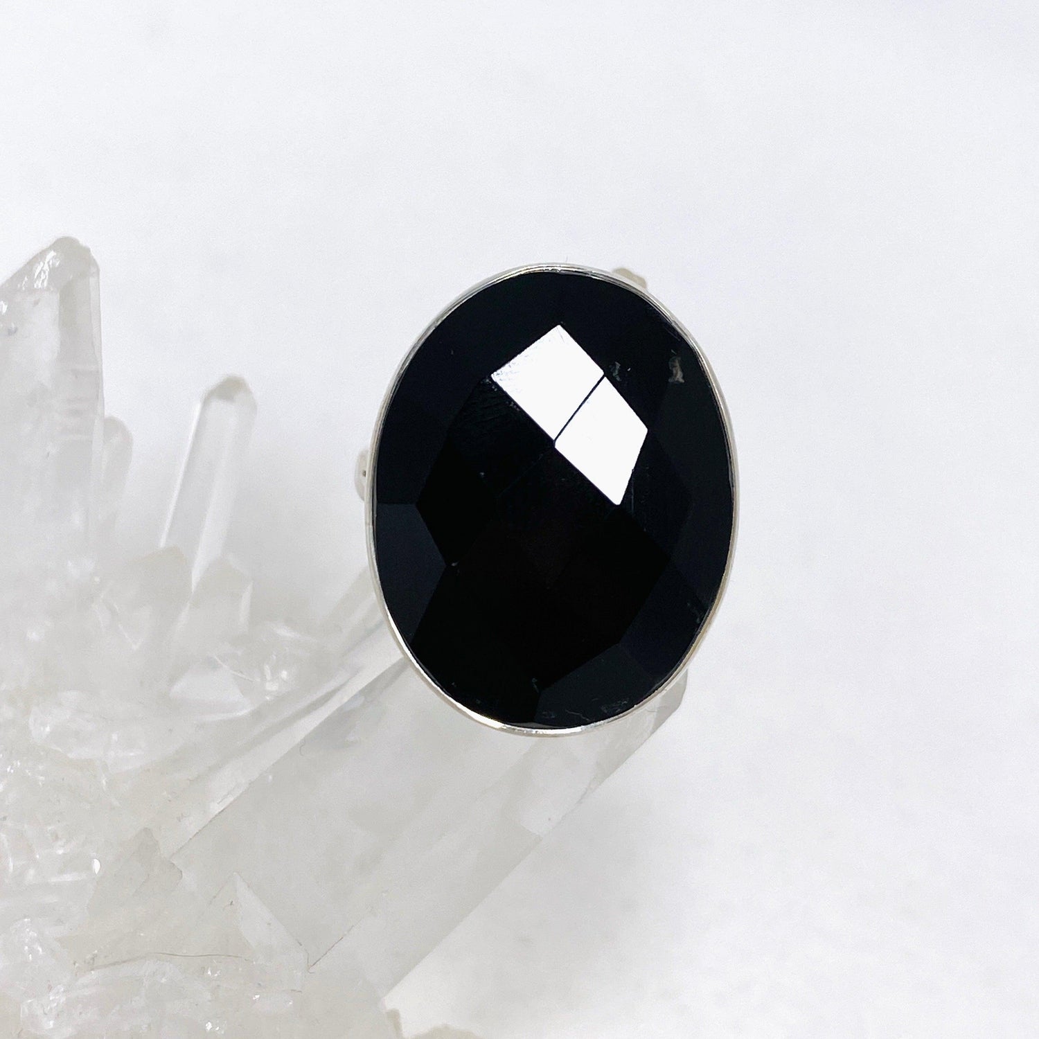 Black Onyx Faceted Oval Ring s.10 KRGJ2986 - Nature's Magick