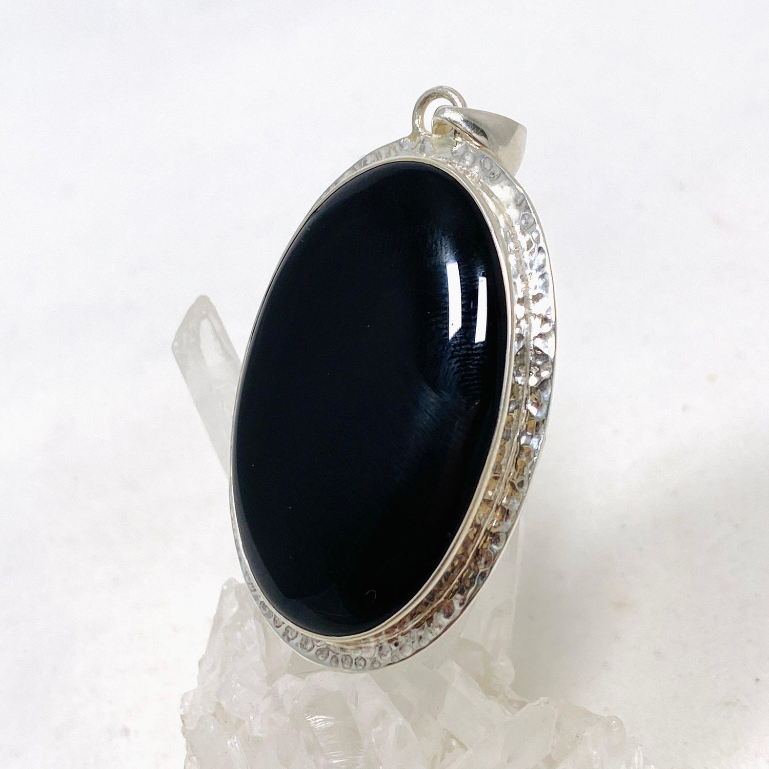 Black Onyx Oval Pendant KPGJ3977 - Nature's Magick